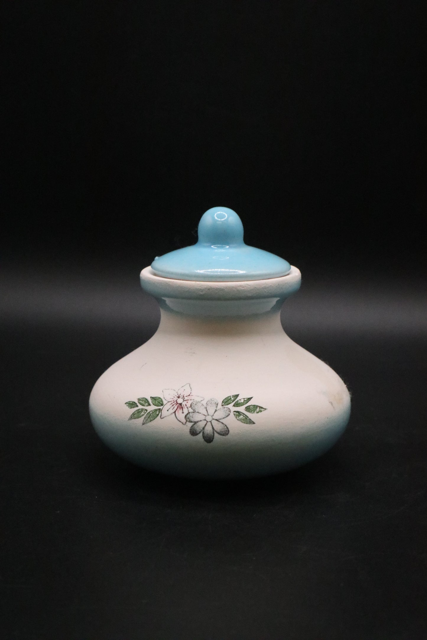 VINTAGE CERAMIC ROUND BOTTOM FLORAL DESIGN SMALL JAR WITH LID