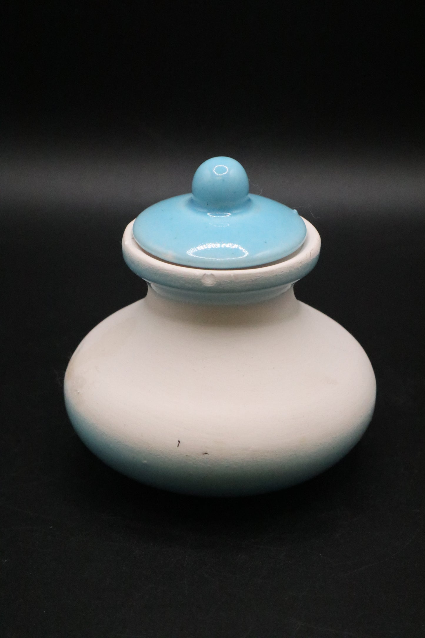 VINTAGE CERAMIC ROUND BOTTOM FLORAL DESIGN SMALL JAR WITH LID