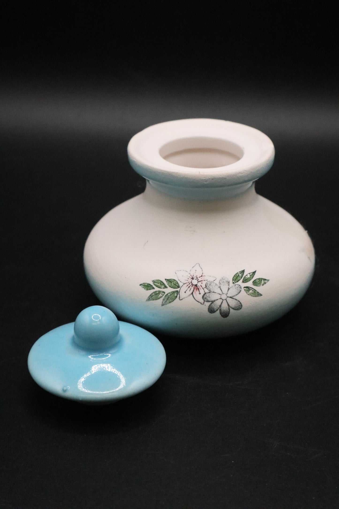 VINTAGE CERAMIC ROUND BOTTOM FLORAL DESIGN SMALL JAR WITH LID