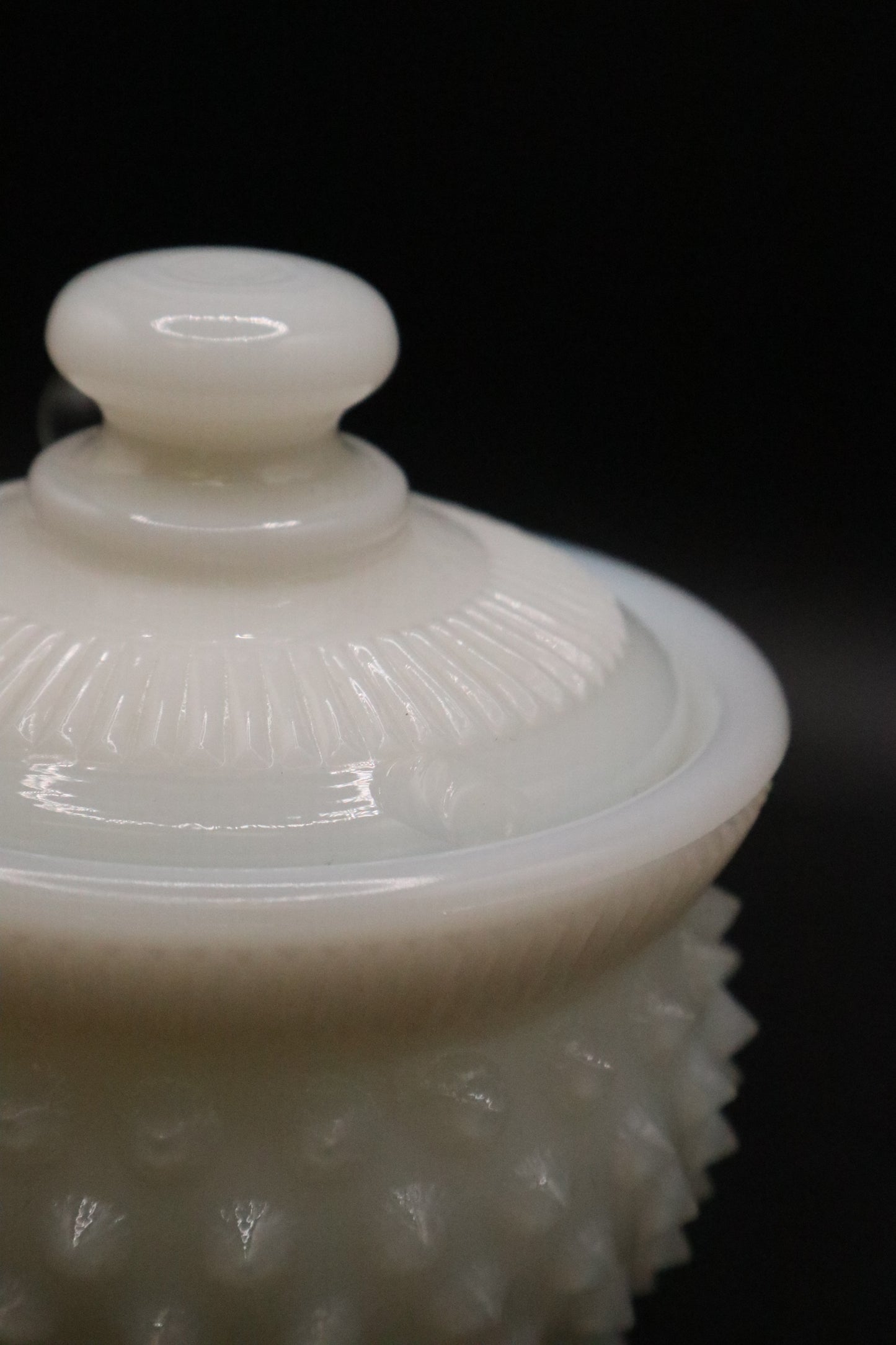 VINTAGE 1950'S MILK GLASS HOBNAIL MUSTARD POT (AS IS)