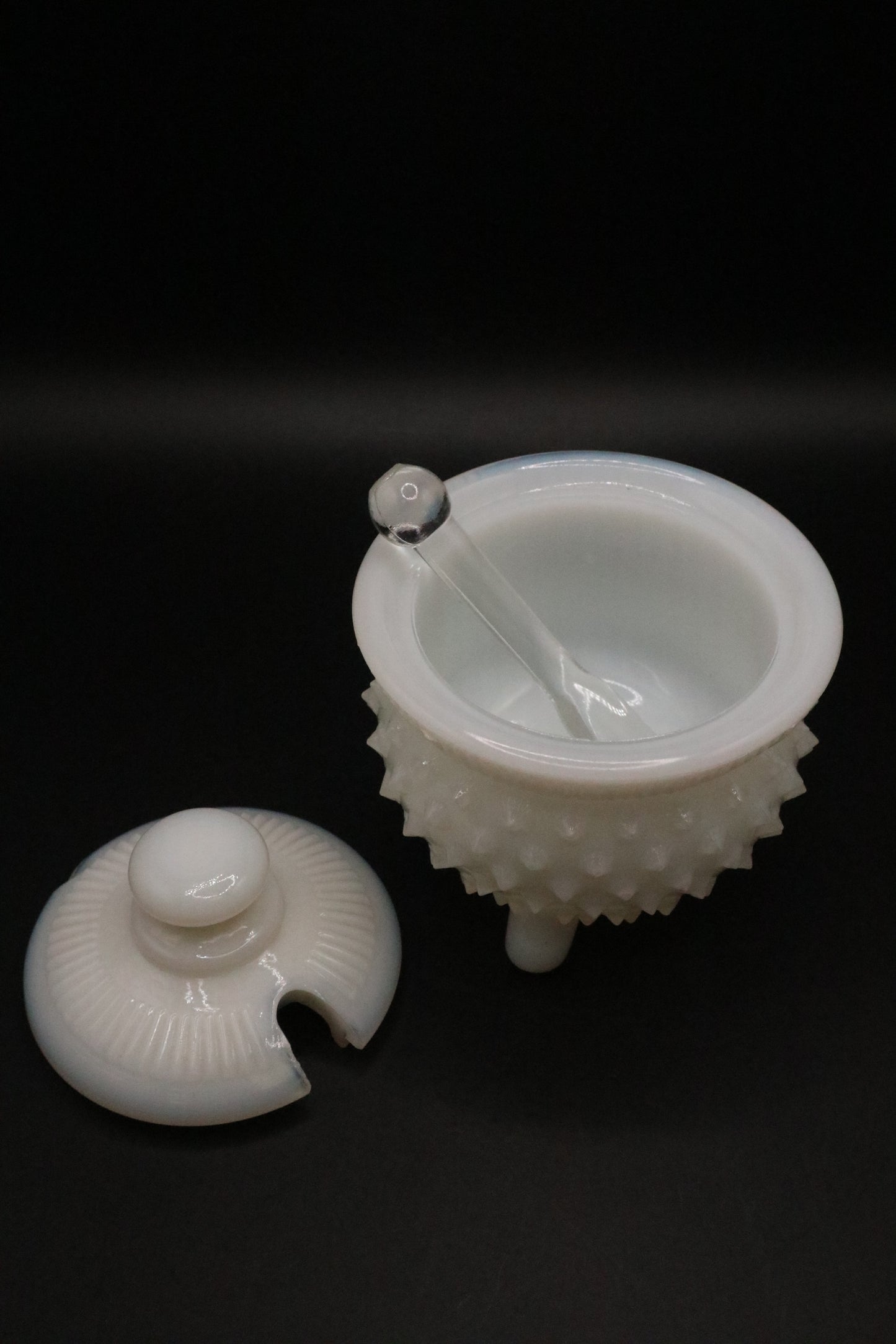 VINTAGE 1950'S MILK GLASS HOBNAIL MUSTARD POT (AS IS)