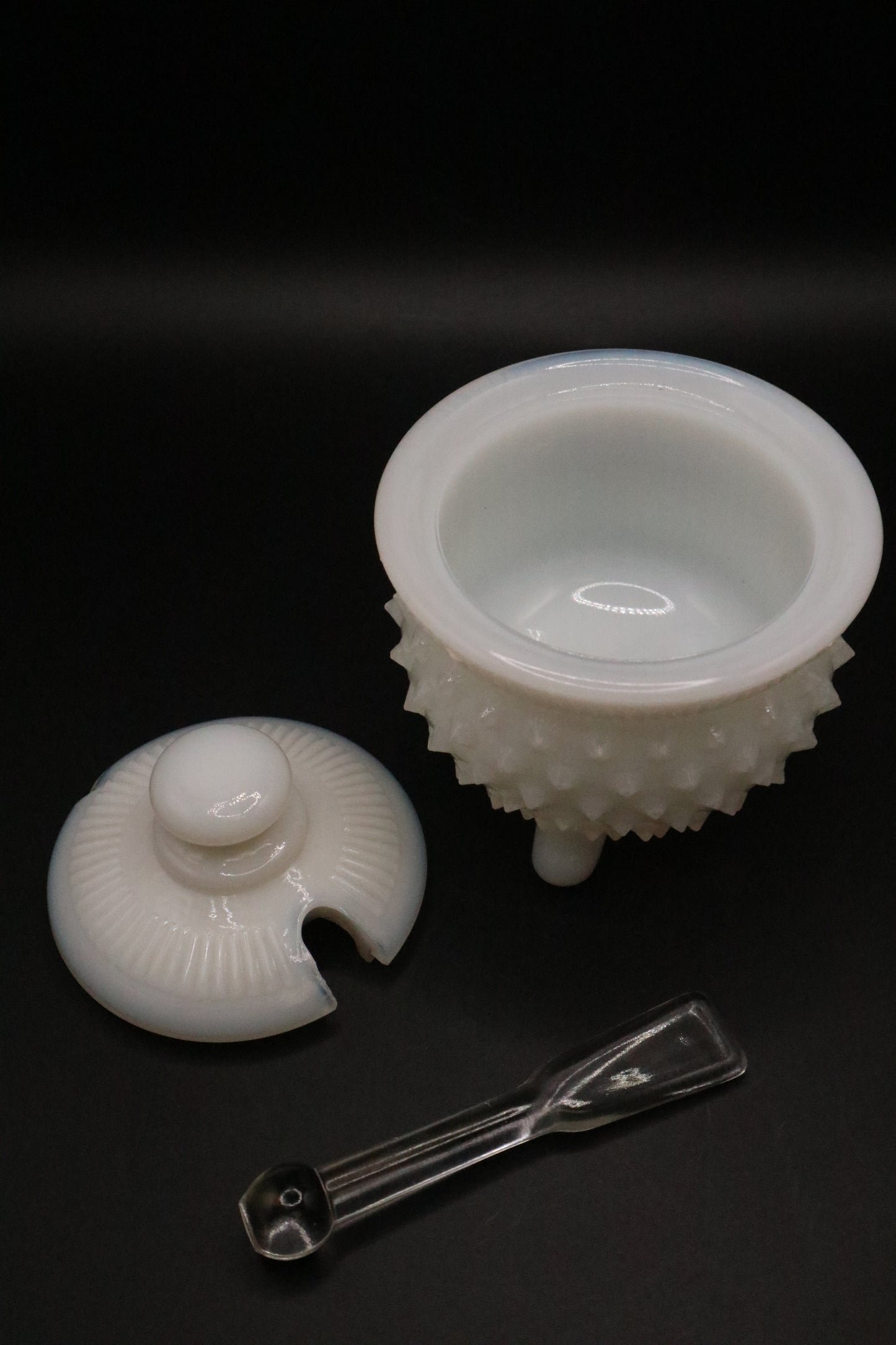 VINTAGE 1950'S MILK GLASS HOBNAIL MUSTARD POT (AS IS)