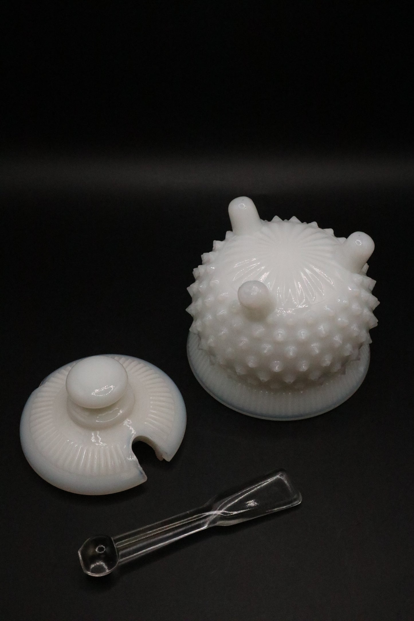 VINTAGE 1950'S MILK GLASS HOBNAIL MUSTARD POT (AS IS)