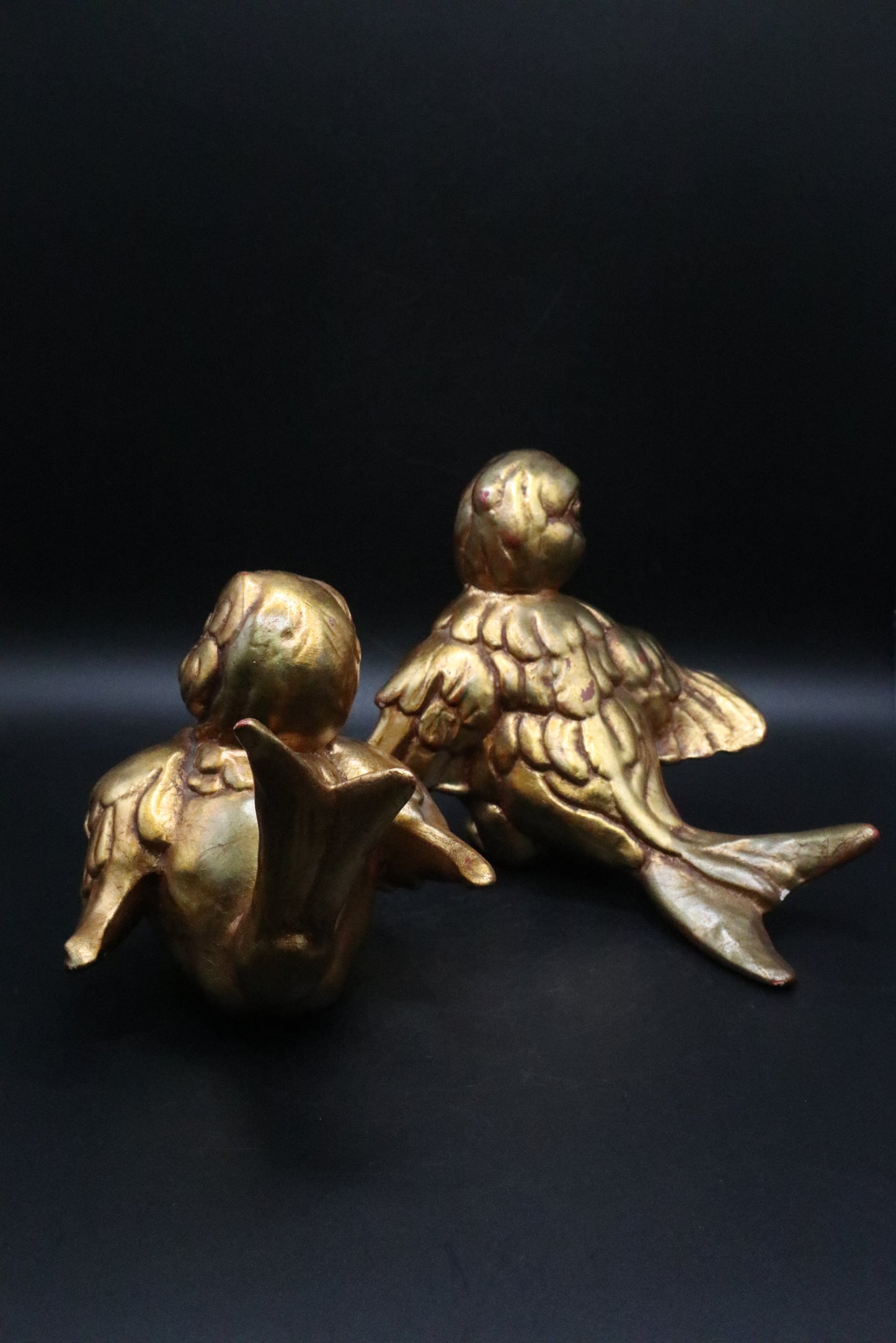 VINTAGE FREEMAN MCFARLIN CERAMIC LOVE BIRDS GOLD LEAF