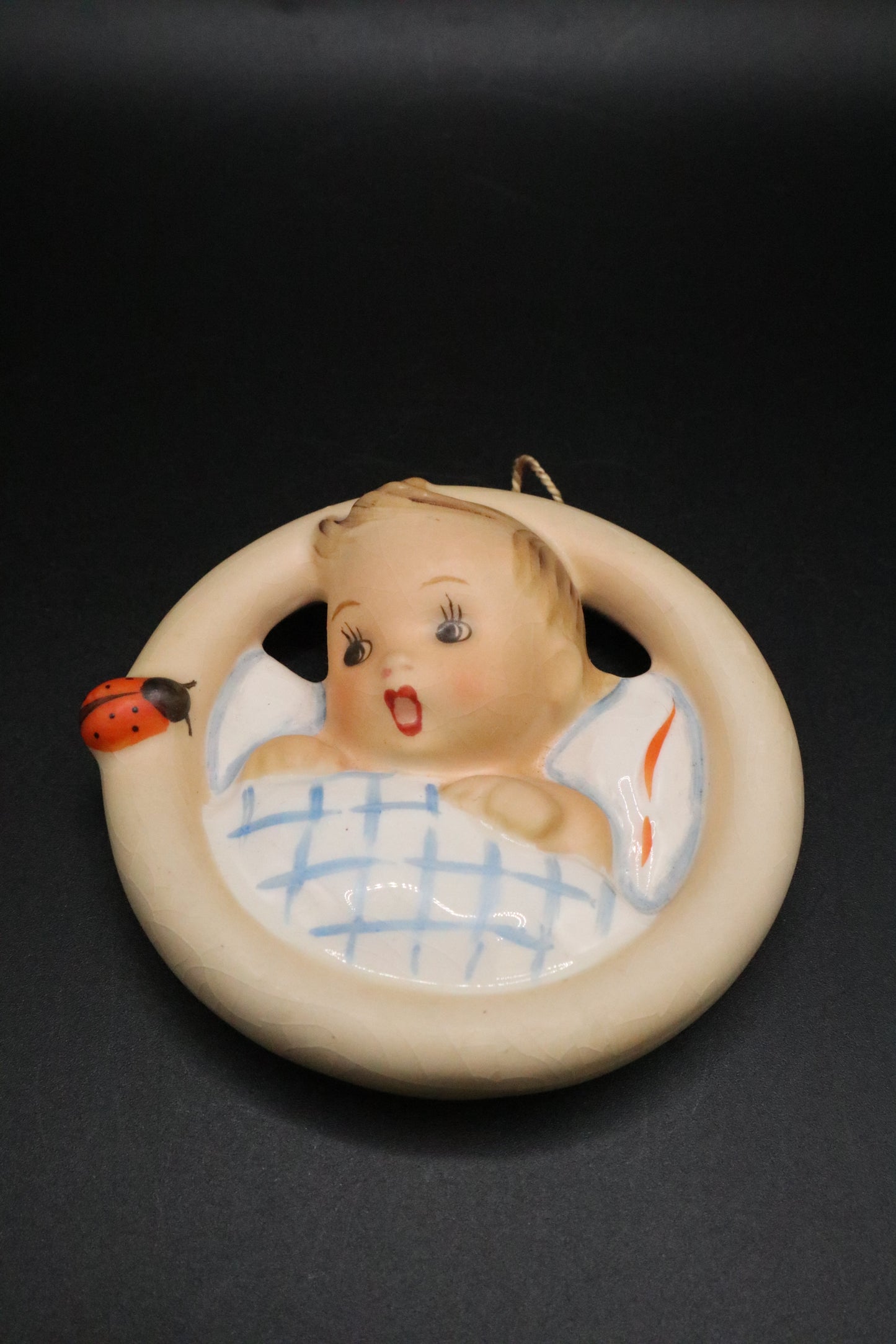 HUMMEL 137/B 3" CERAMIC WALL PLAQUE W. GERMANY "CHILD IN BED"