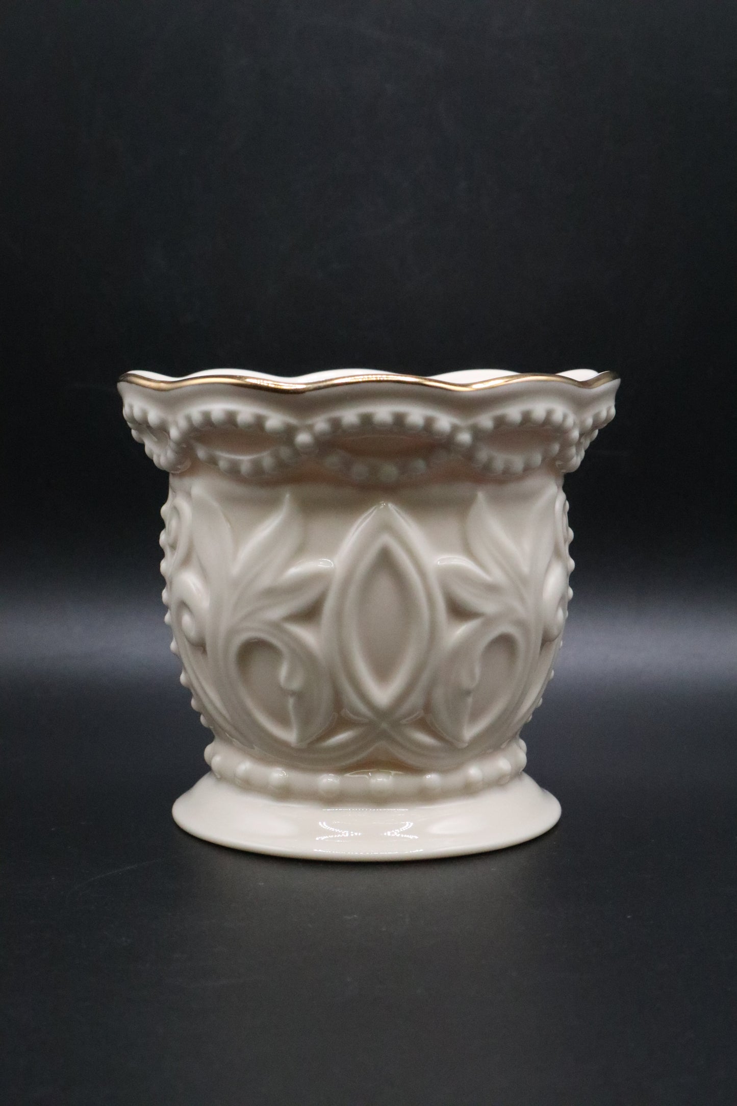 LENOX CANDY DISH LEAF TEXTURE