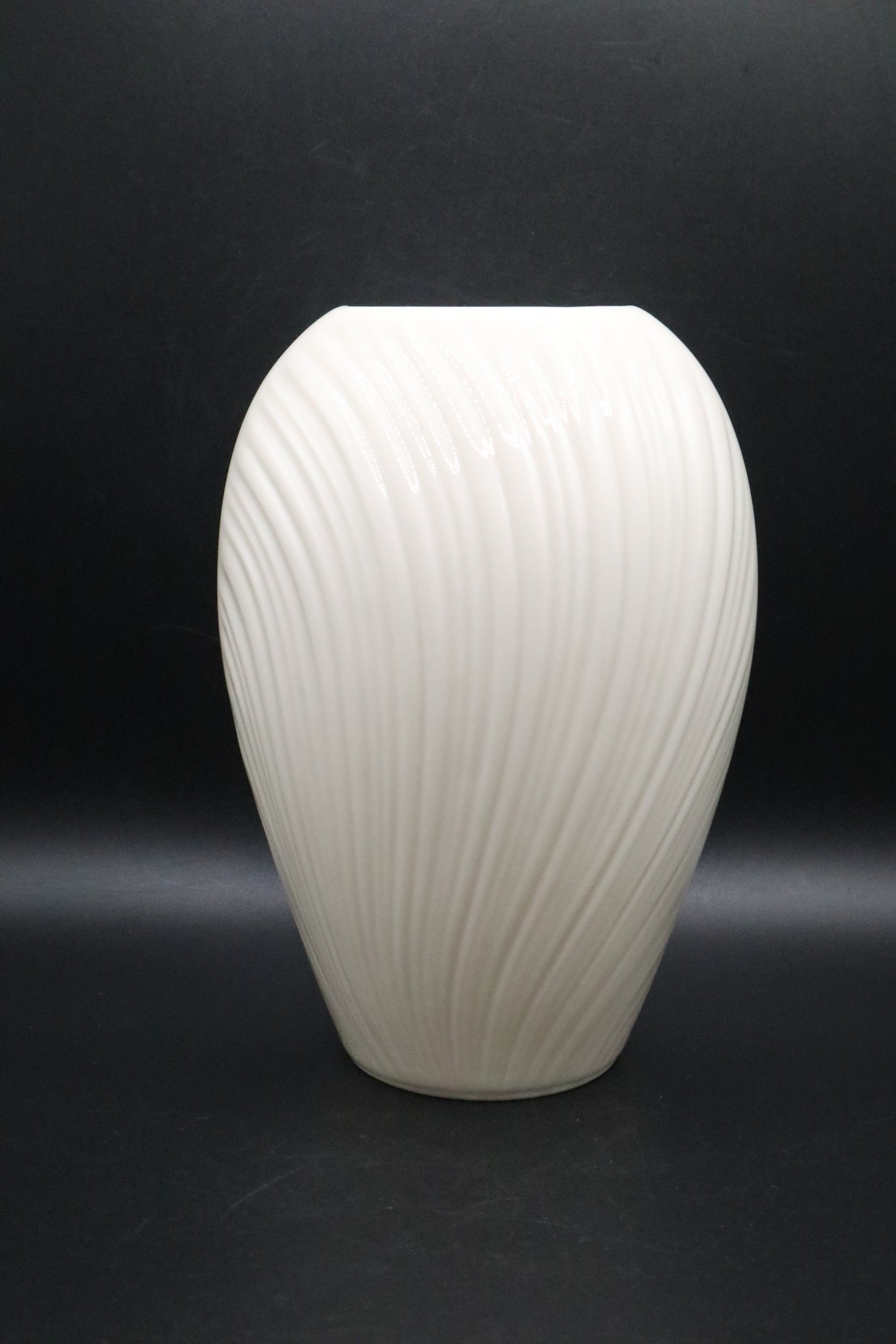 LENOX MIRAGE SWIRL VASE