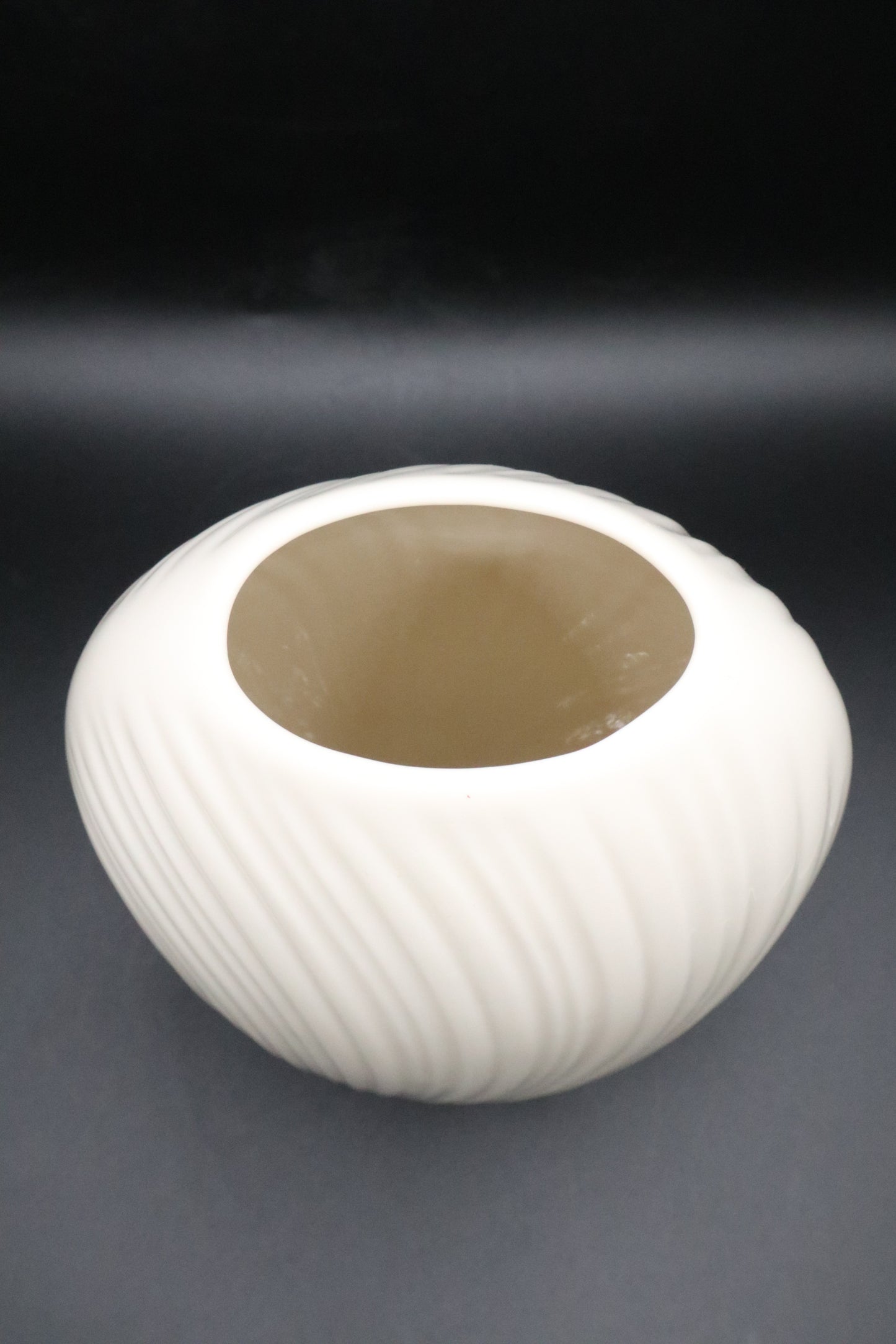 LENOX MIRAGE SWIRL VASE