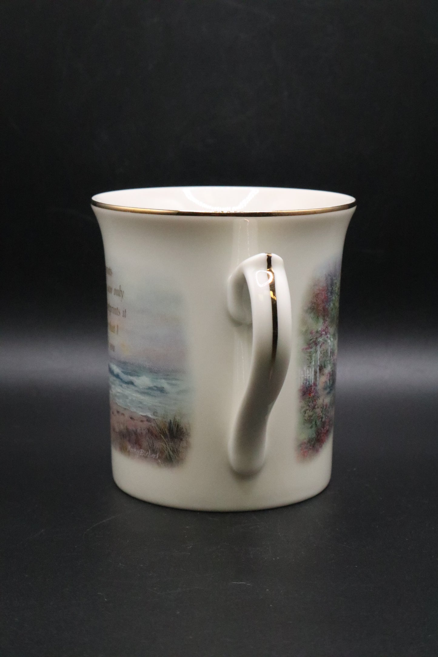LENOX "FOOTPRINTS" COLLECTOR MUG FINE PORCELAIN WITH BOX
