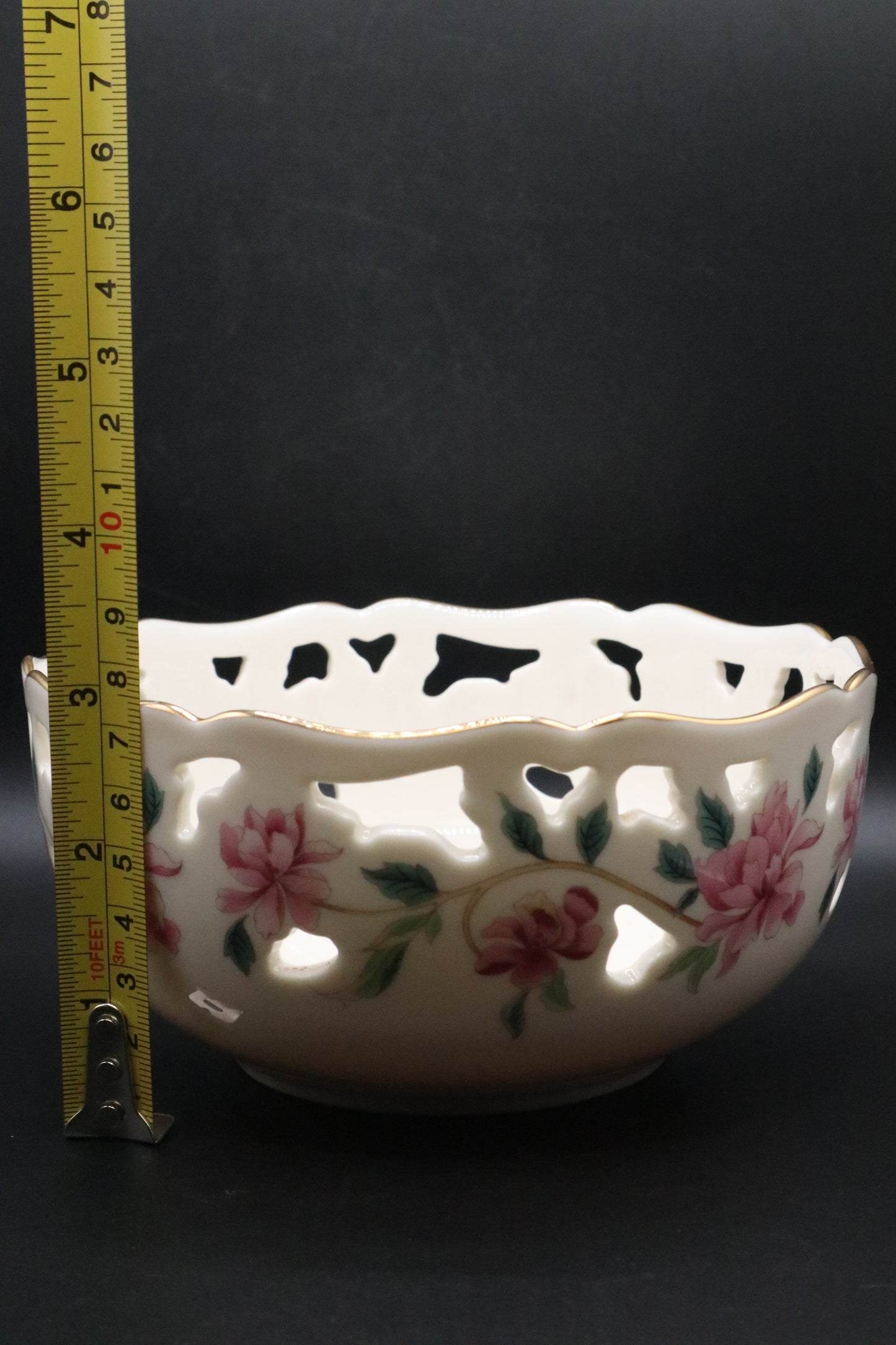 LENOX BARRINGTON COLLECTION PIERCED BOWL GOLD TRIM