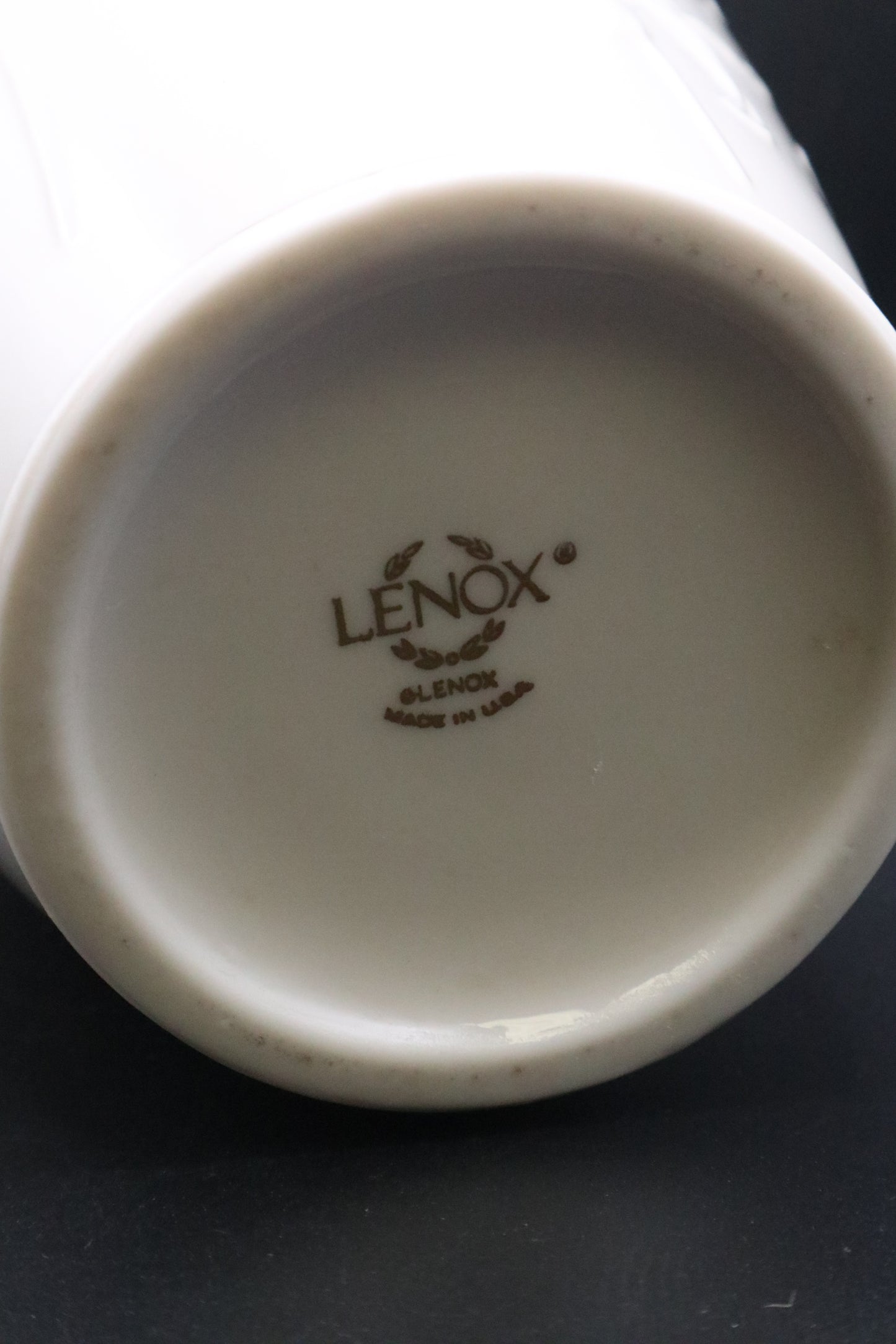 LENOX MASTERPIECE EMBOSSED FLOWER VASE GOLD TRIM