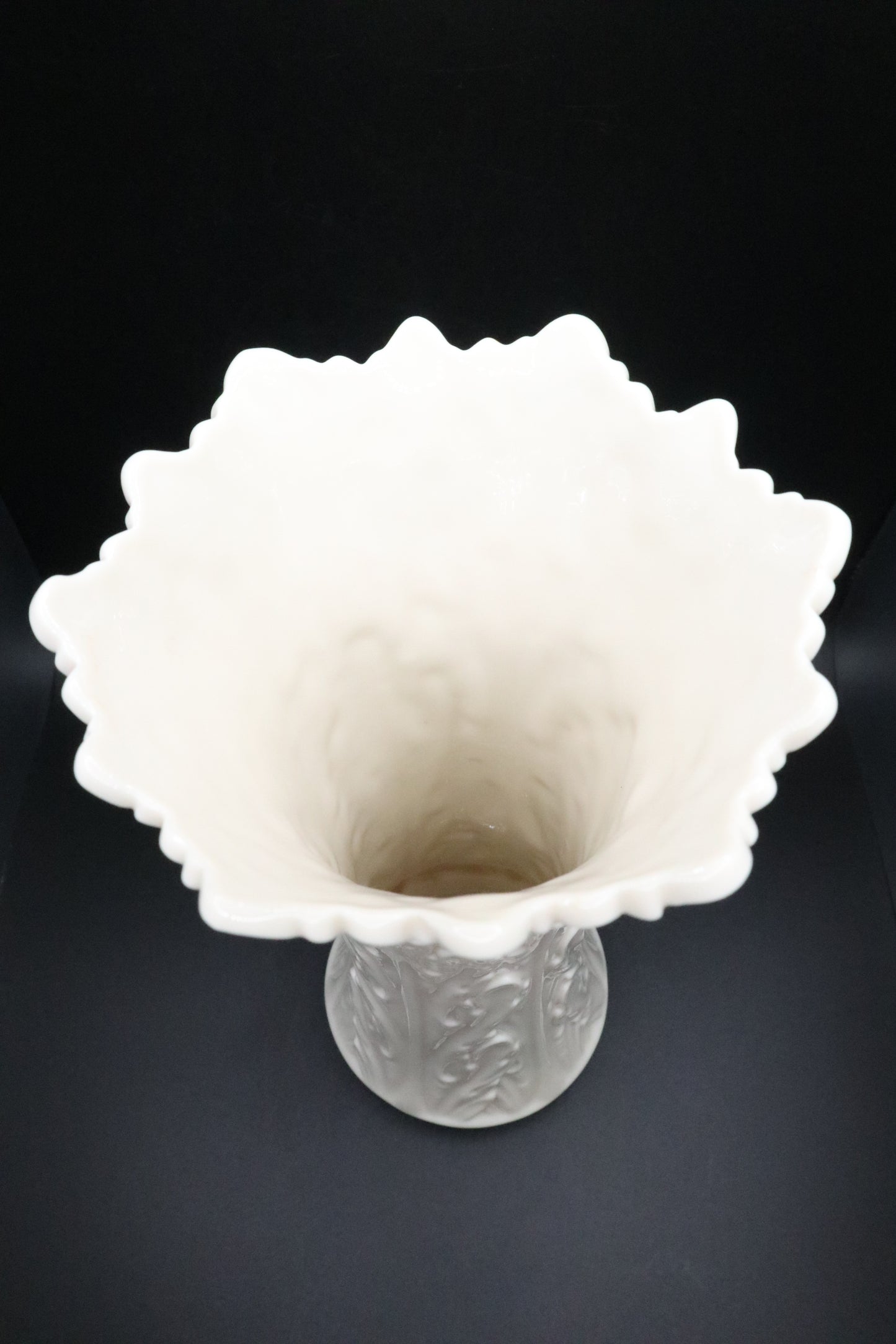 VINTAGE LENOX WOODLAND IVORY VASE