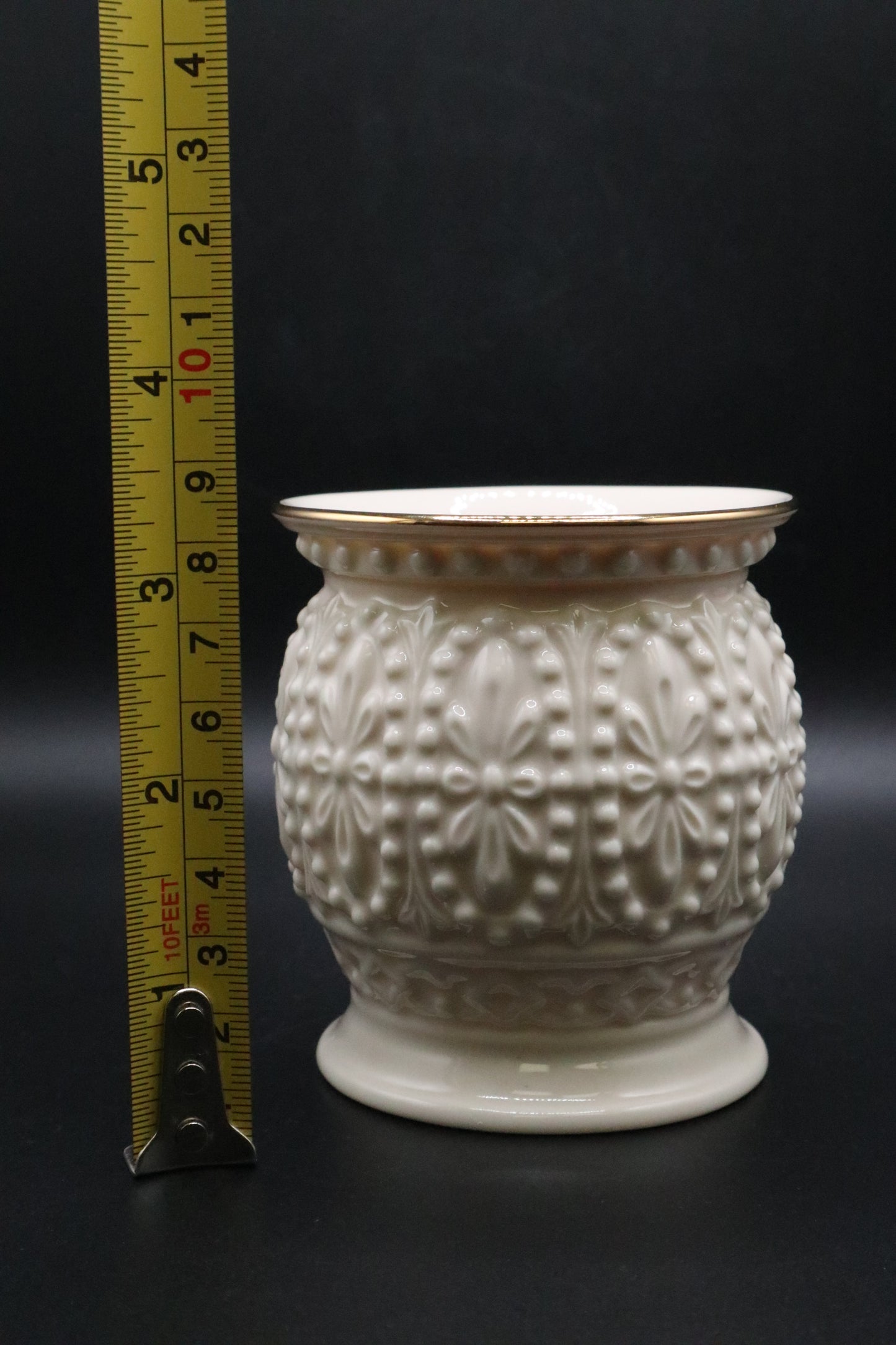 VINTAGE LENOX VOTIVE OR TEA LIGHT HOLDER