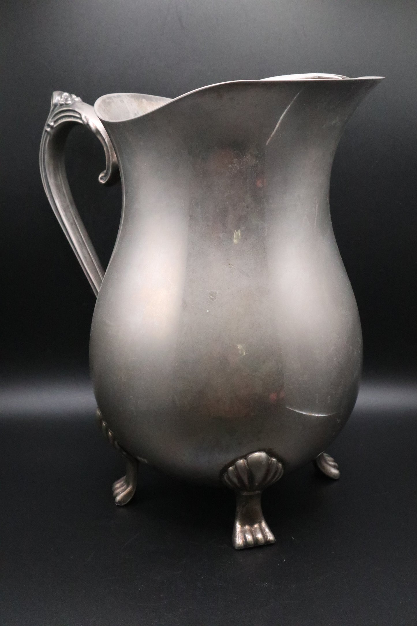 VINTAGE INTERNATIONAL SILVER COMPANY SILVER PLATED PITCHER (HONG KONG)