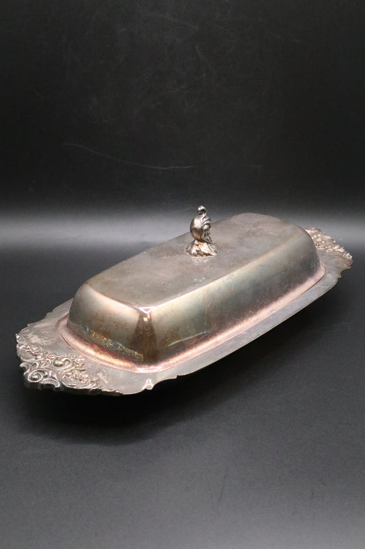 VINTAGE WALLACE BAROQUE SILVER PLATE BUTTER DISH 206