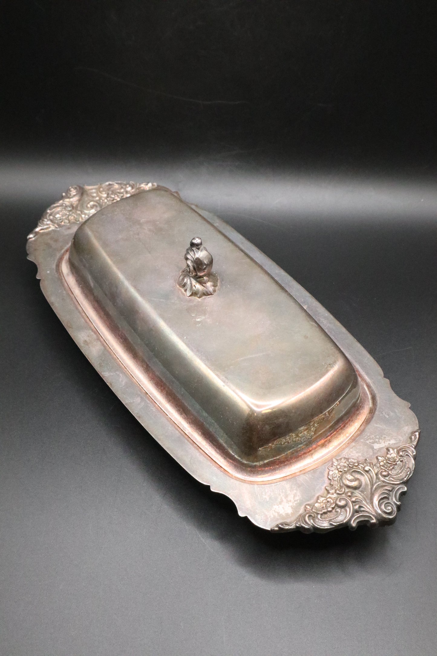 VINTAGE WALLACE BAROQUE SILVER PLATE BUTTER DISH 206