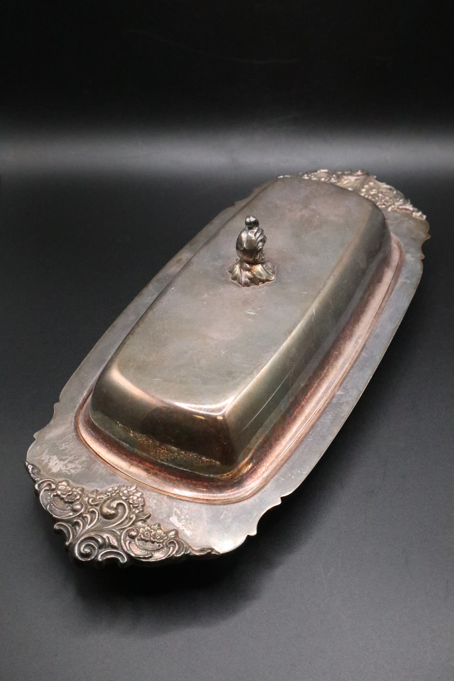 VINTAGE WALLACE BAROQUE SILVER PLATE BUTTER DISH 206