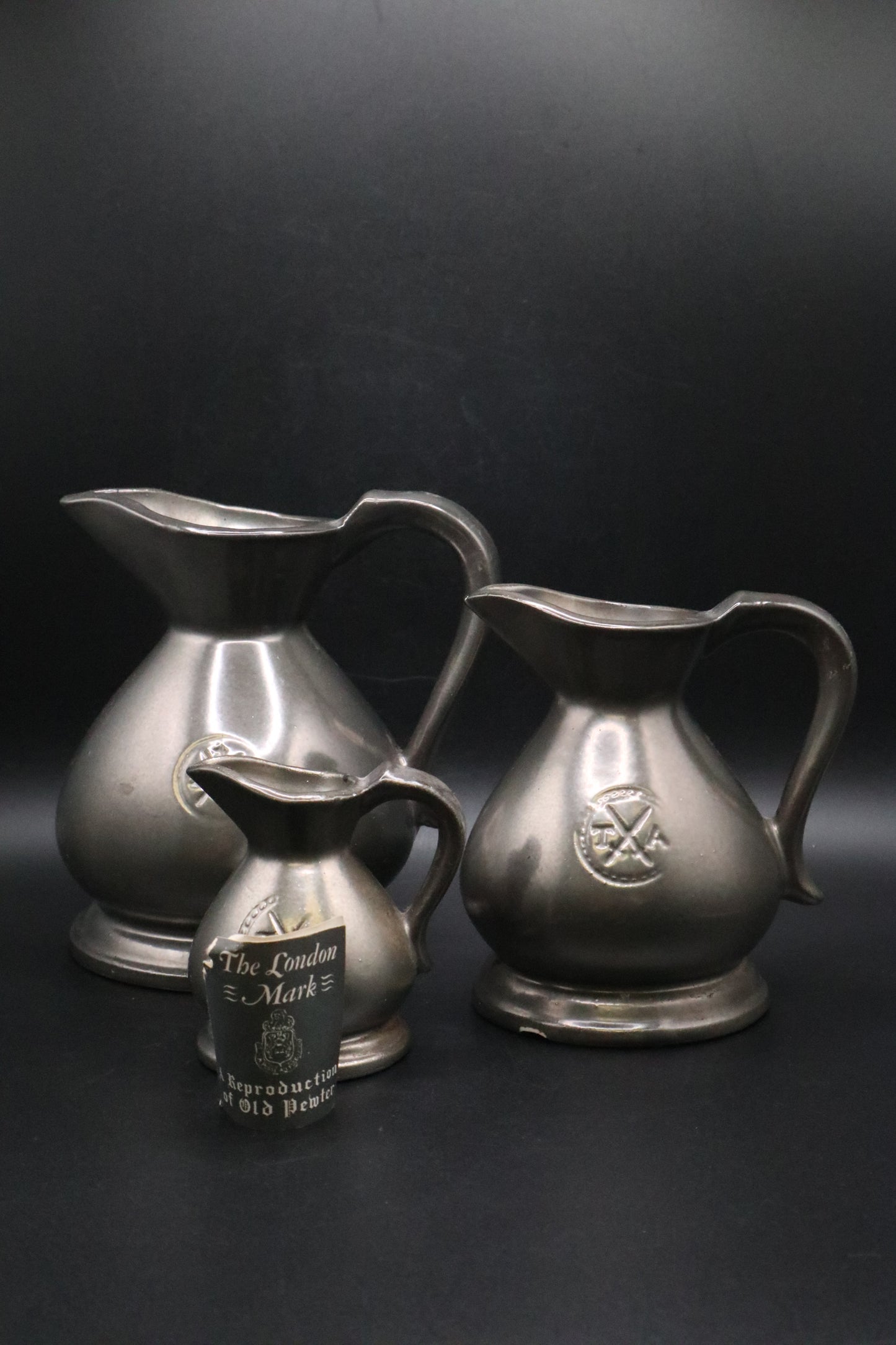 THE LONDON MARK A REPRODUCTION OF OLD PEWTER (SET OF 3) 1 CUP, 1/2 CUP, 1/8 CUP