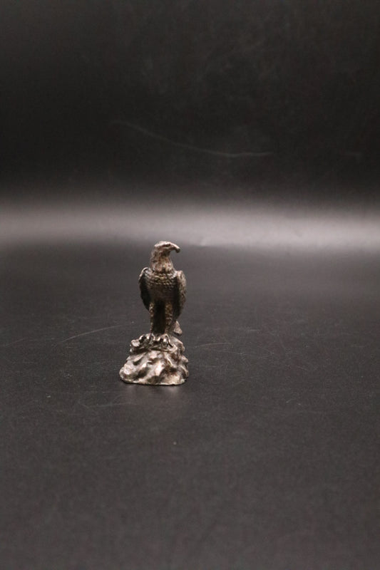VINTAGE PEWTER MINI PERECHED EAGLE FIGURINE