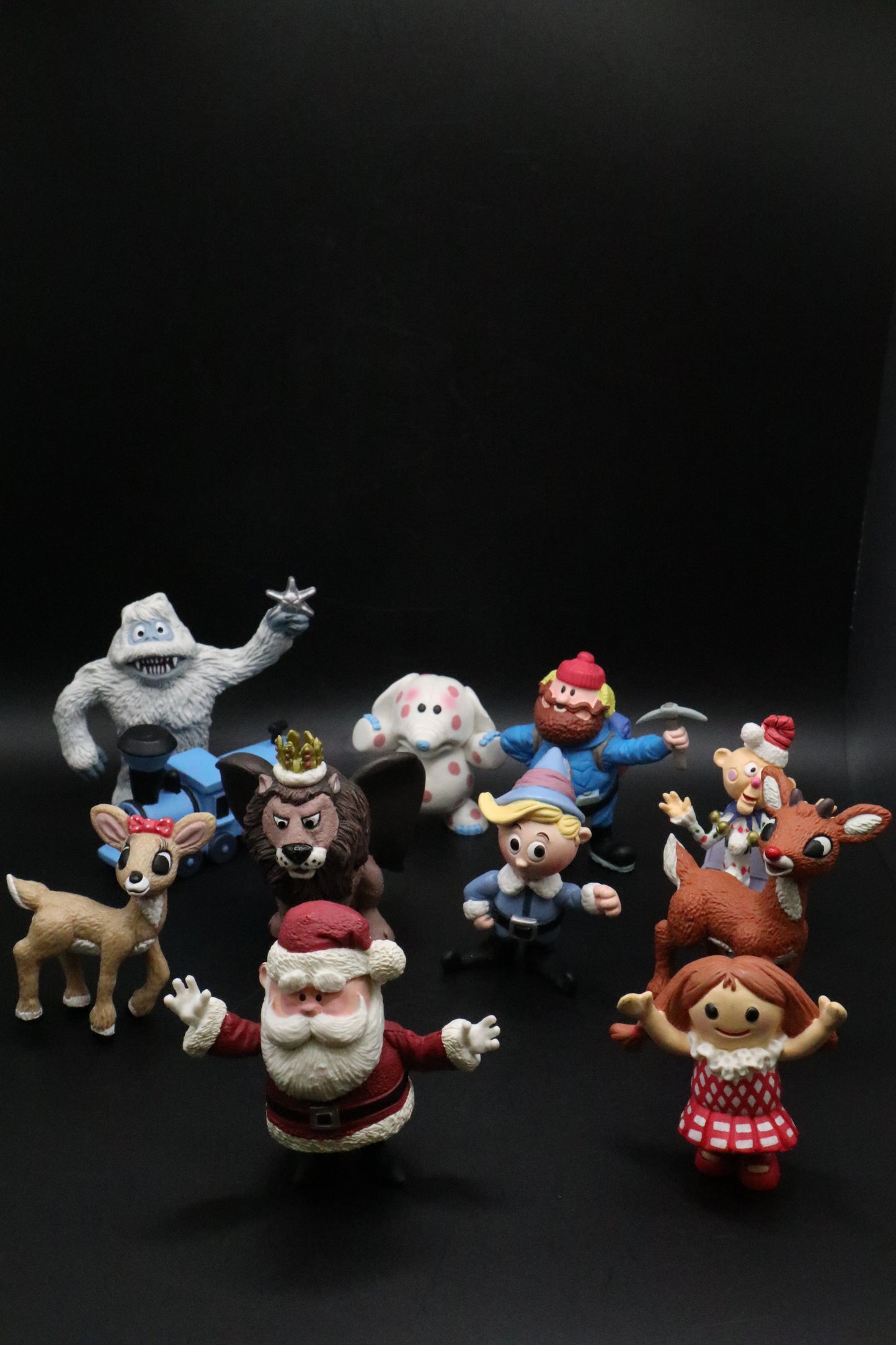 VINTAGE 2000 THE RUDOLPH COMPANY PLAYING MANTIS INC MISFIT TOYS COLLECTION  SET OF 11