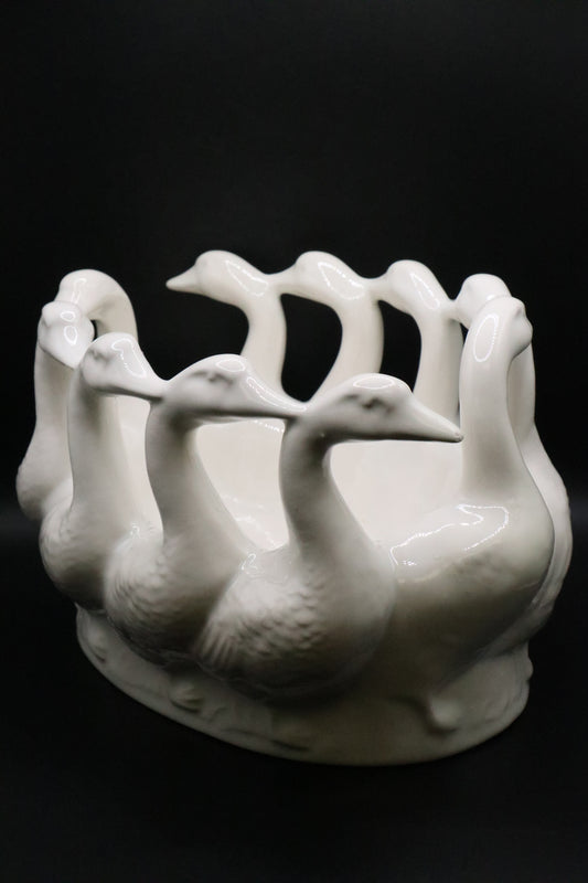 VINTAGE HOLLAND MOLD WHITE CERAMIC GAGGLE OF GEESE PLANTER