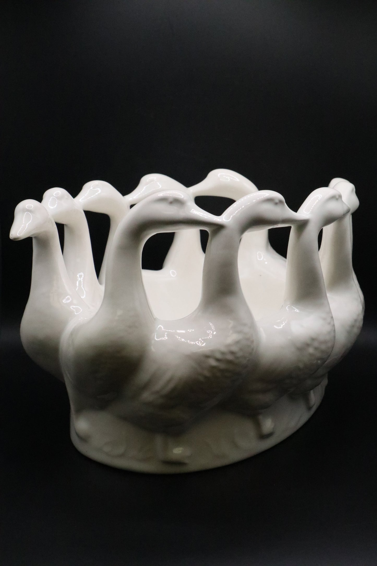 VINTAGE HOLLAND MOLD WHITE CERAMIC GAGGLE OF GEESE PLANTER