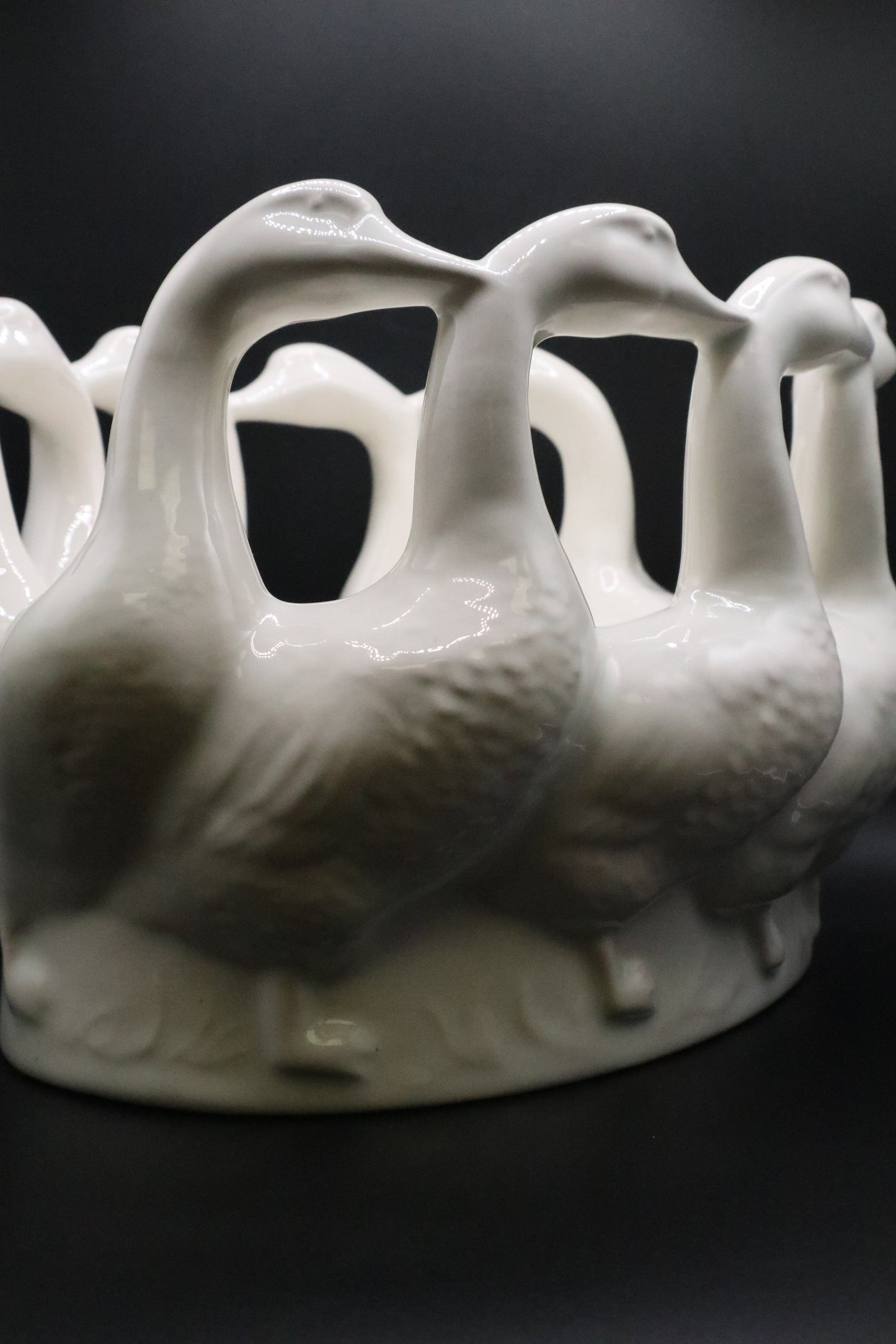 VINTAGE HOLLAND MOLD WHITE CERAMIC GAGGLE OF GEESE PLANTER
