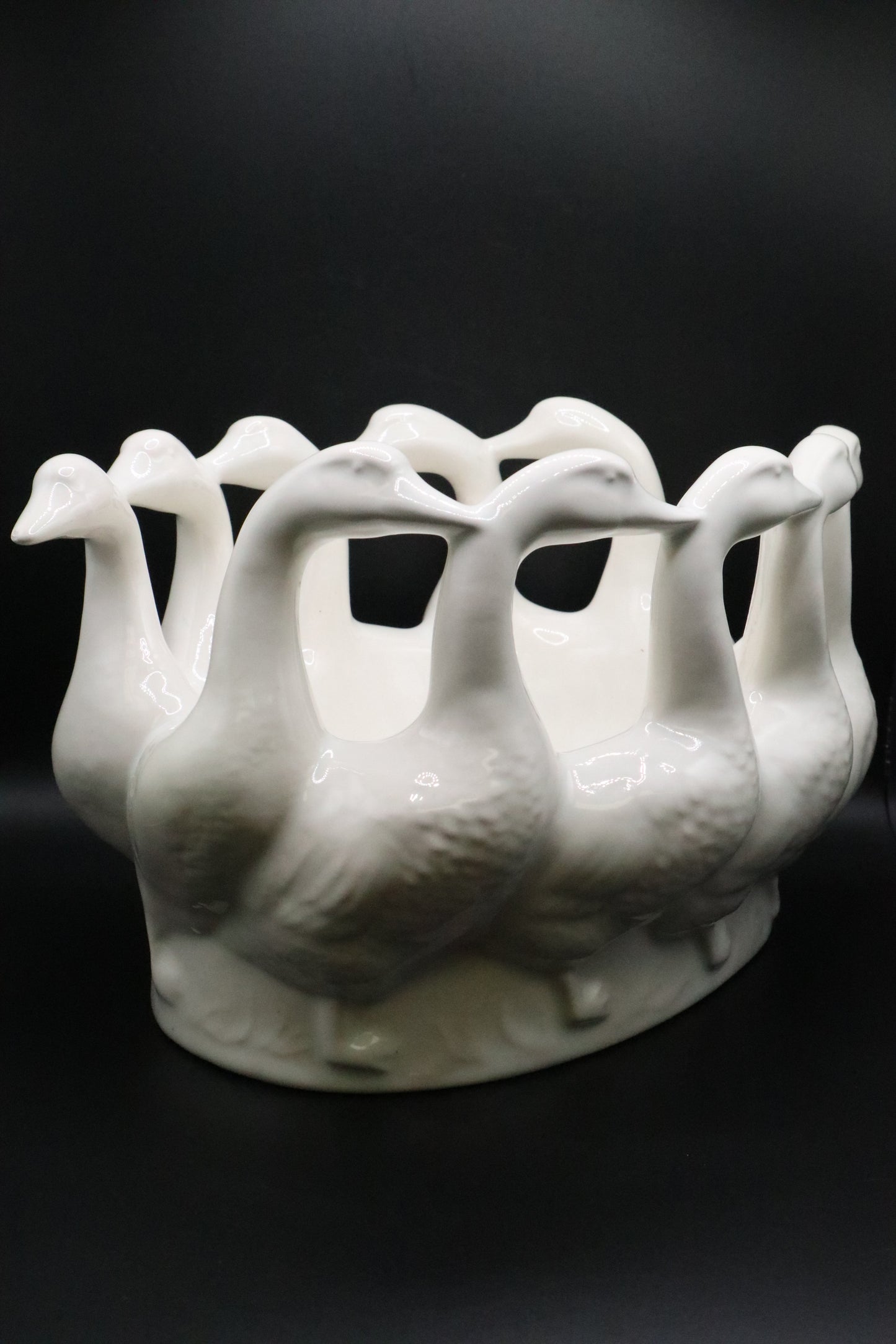 VINTAGE HOLLAND MOLD WHITE CERAMIC GAGGLE OF GEESE PLANTER