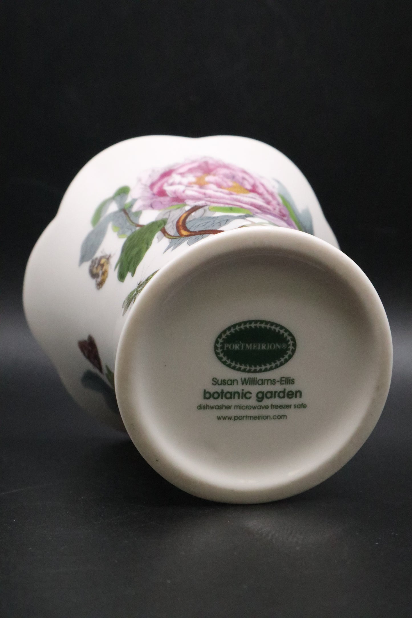 PORTMEIRION BOTANIC GARDEN SCALLOP PEONY VASE