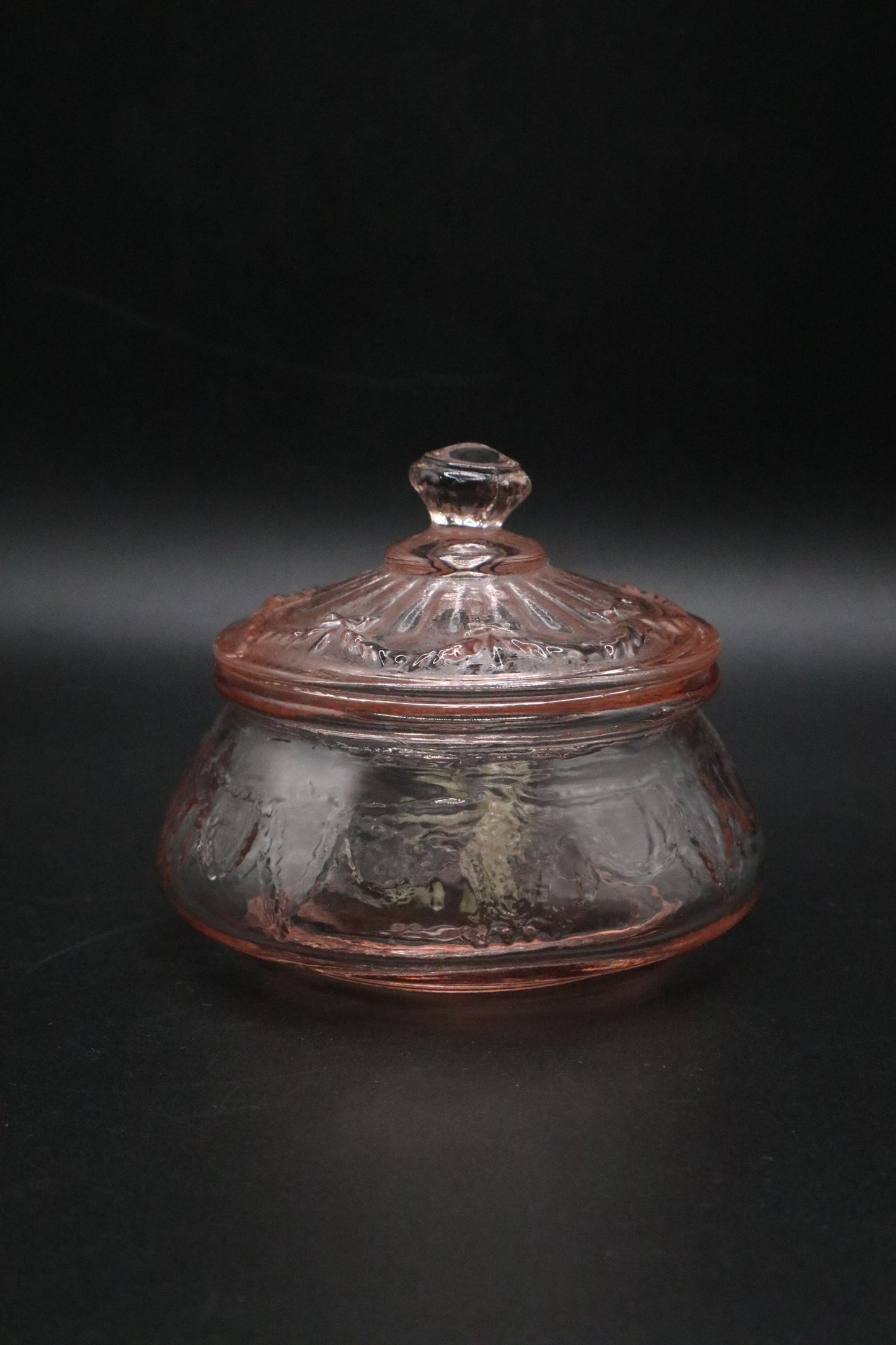 VINTAGE PINK GLASS LIDDED TRINKET JAR W/ BOWDESIGN