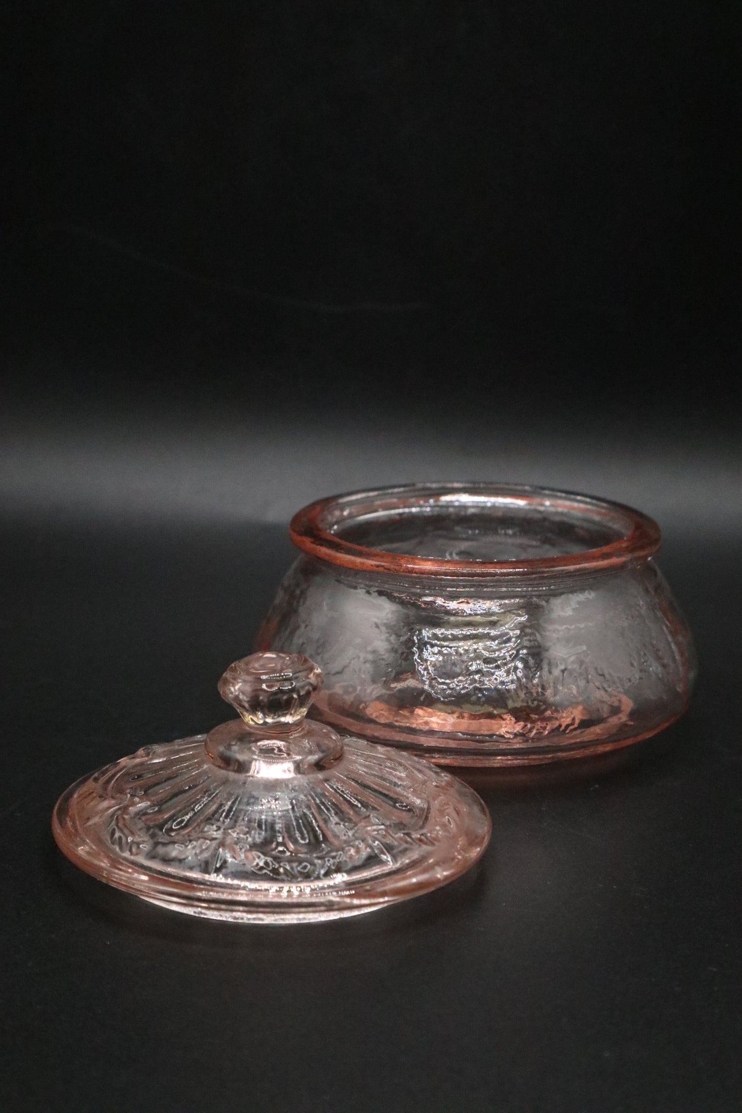 VINTAGE PINK GLASS LIDDED TRINKET JAR W/ BOWDESIGN