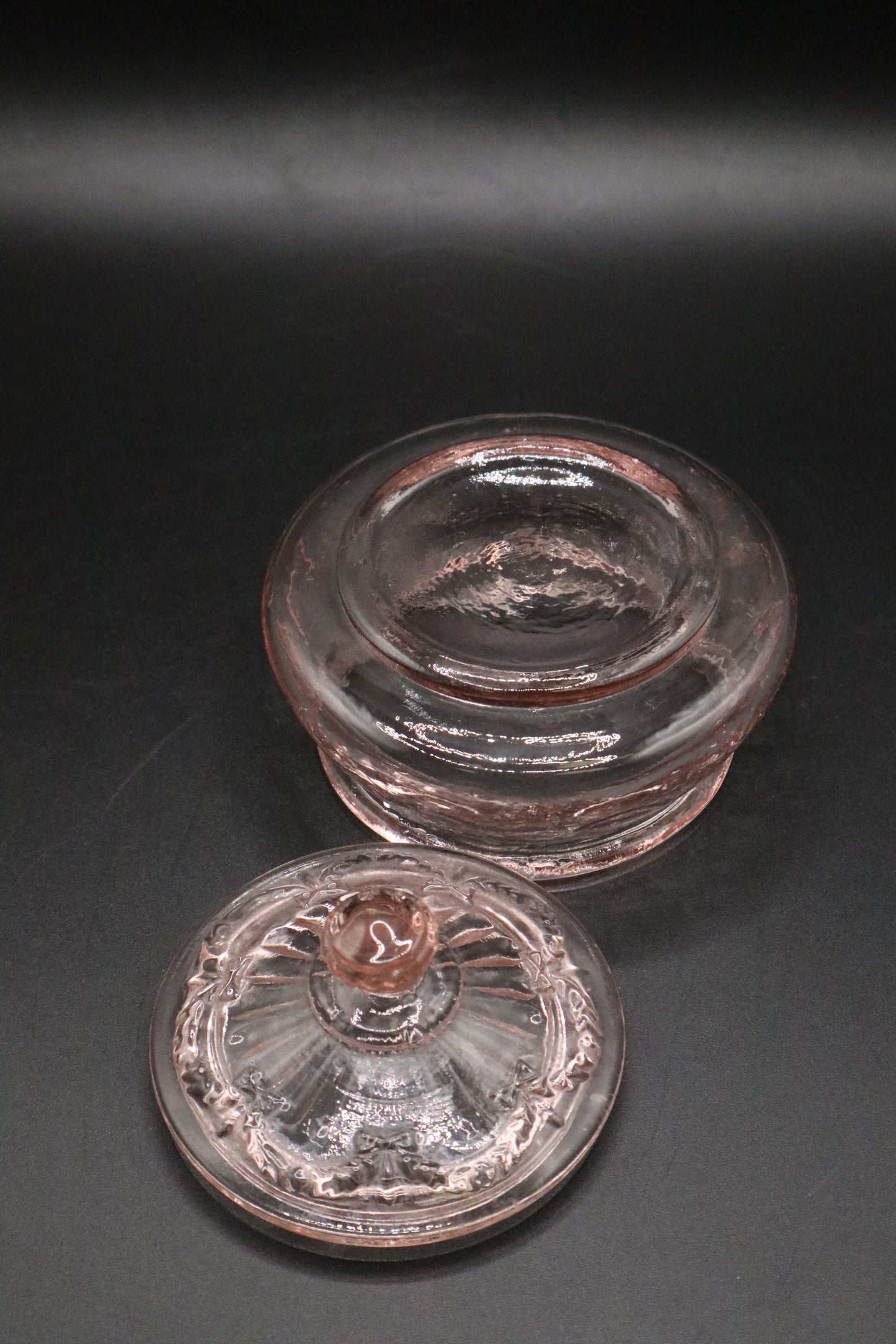 VINTAGE PINK GLASS LIDDED TRINKET JAR W/ BOWDESIGN