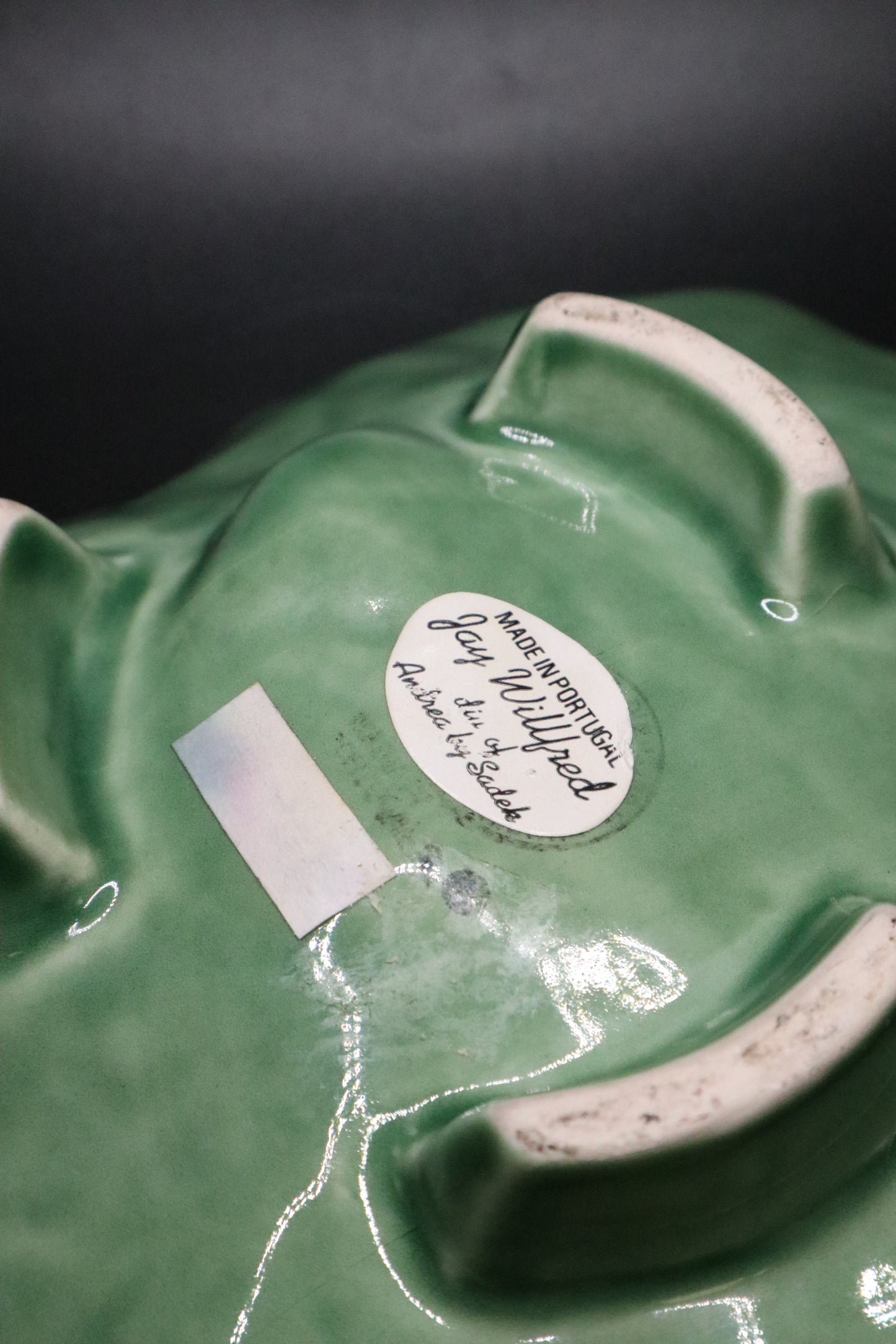 VINTAGE BORDELLO PINHEIRO GREEN LEAF DISH