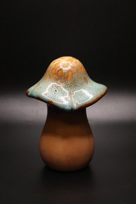 WEST GERMAN CERAMIC MUSHROOM