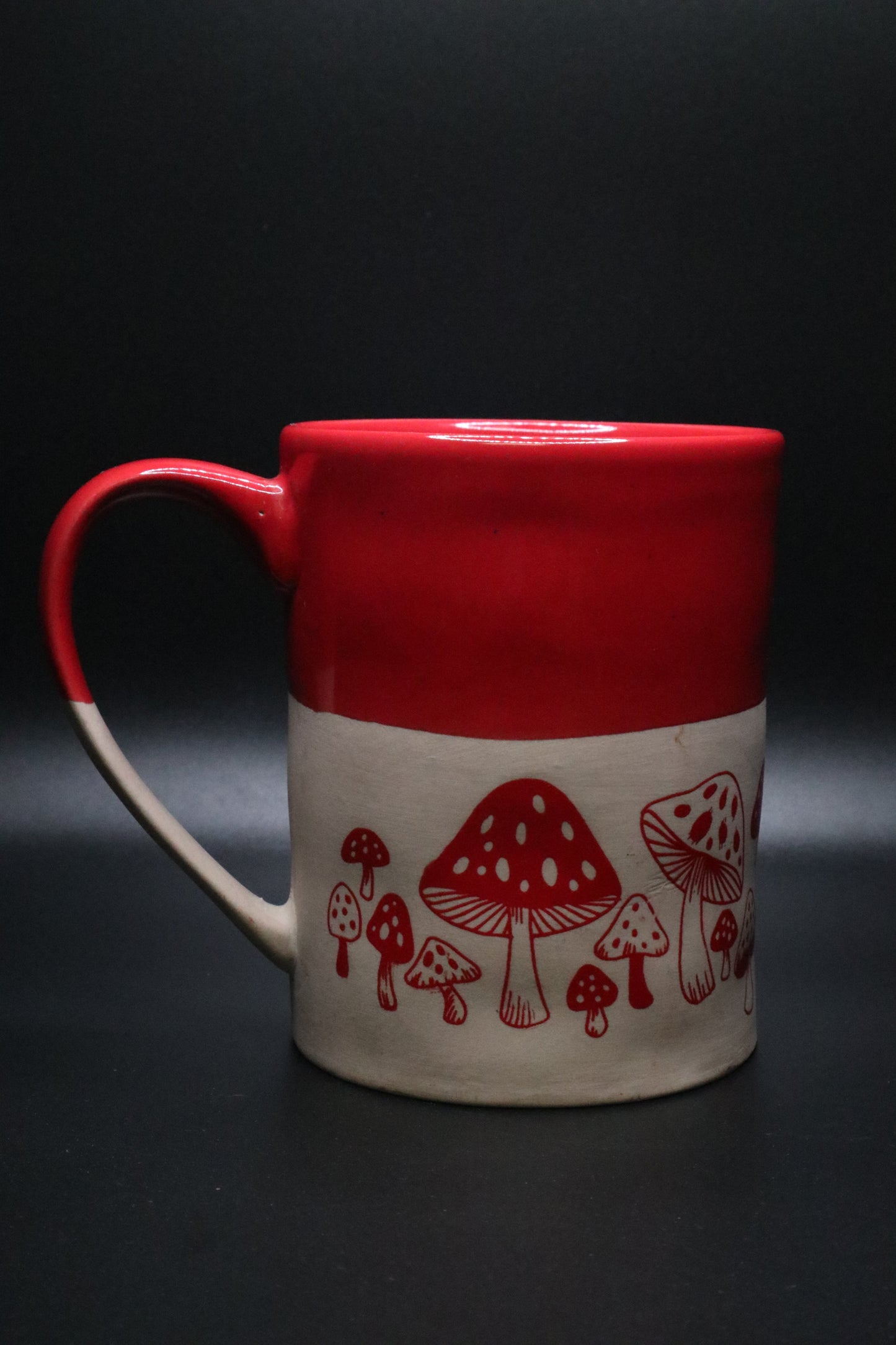 HEARTLAND HIVE RED MUSHROOM COFFEE MUG