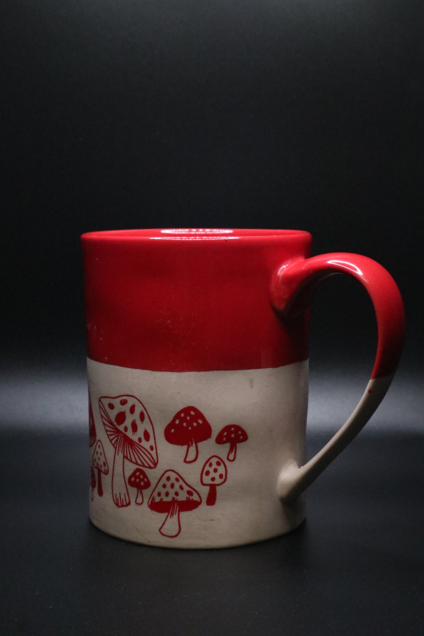 HEARTLAND HIVE RED MUSHROOM COFFEE MUG