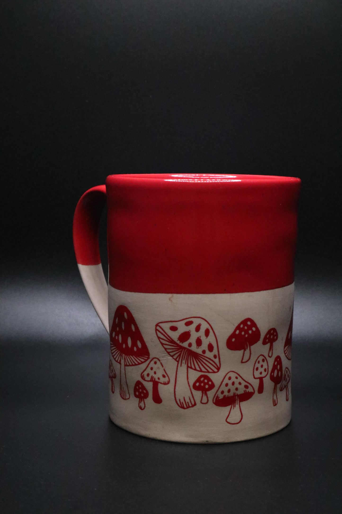 HEARTLAND HIVE RED MUSHROOM COFFEE MUG