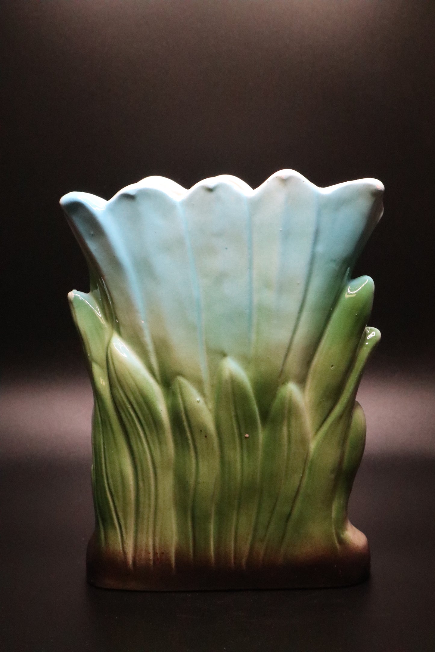 VINTAGE CERAMIC VASE "BAY WITH UMBRELLA" JAPAN