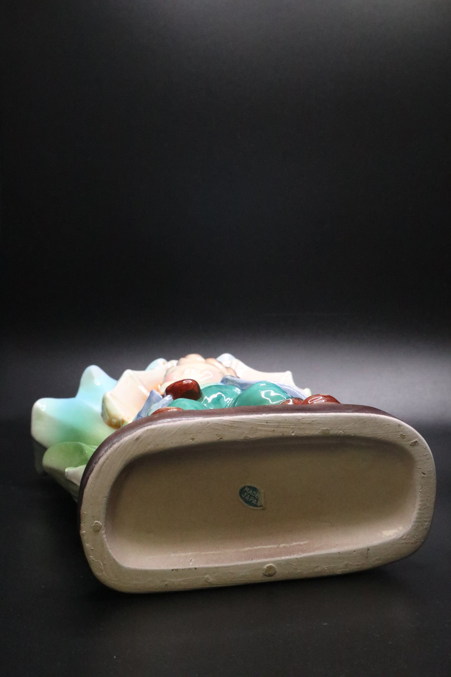 VINTAGE CERAMIC VASE "BAY WITH UMBRELLA" JAPAN