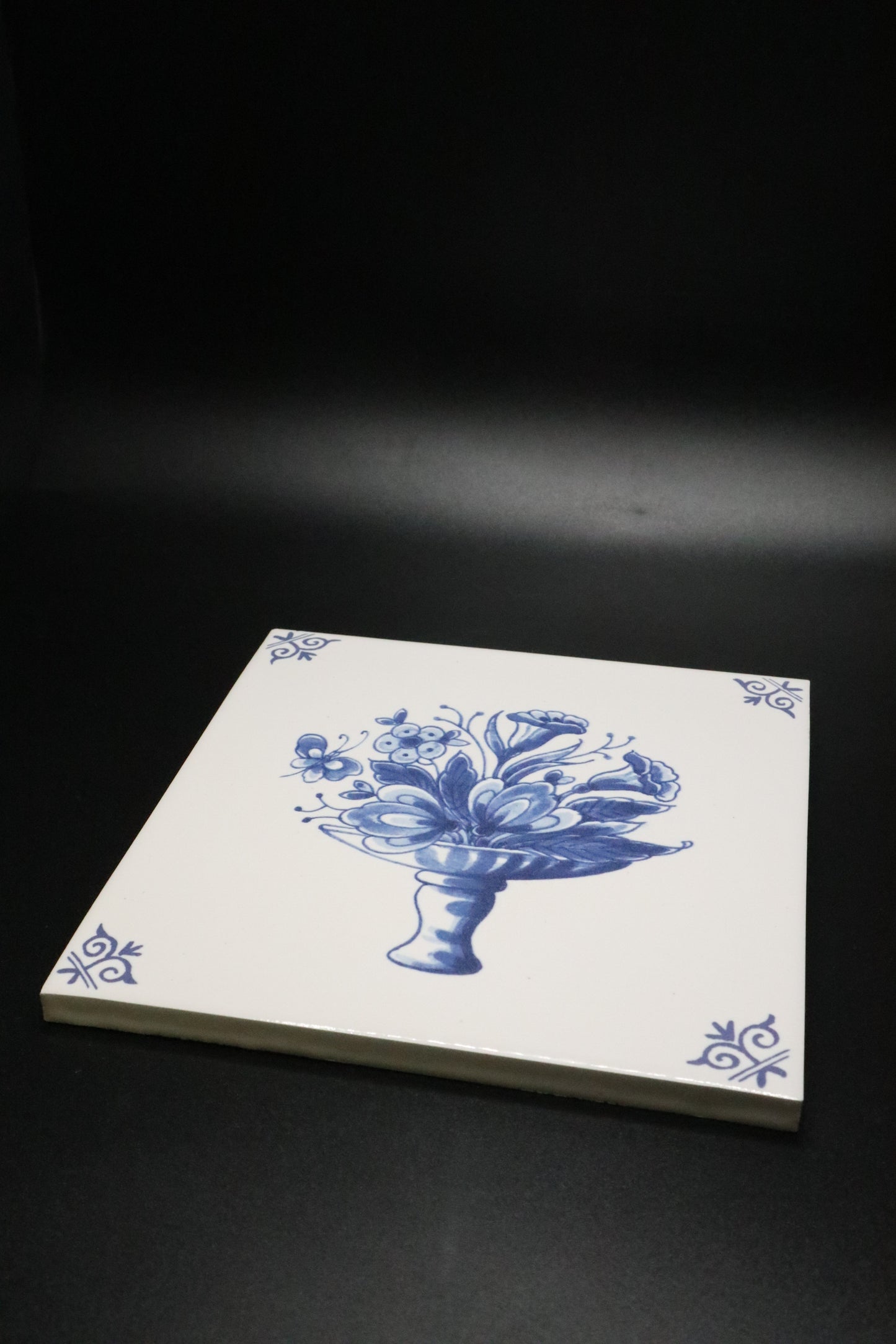 ROYAL DELFT 1653 "THE FLOWER BASKET" TILE