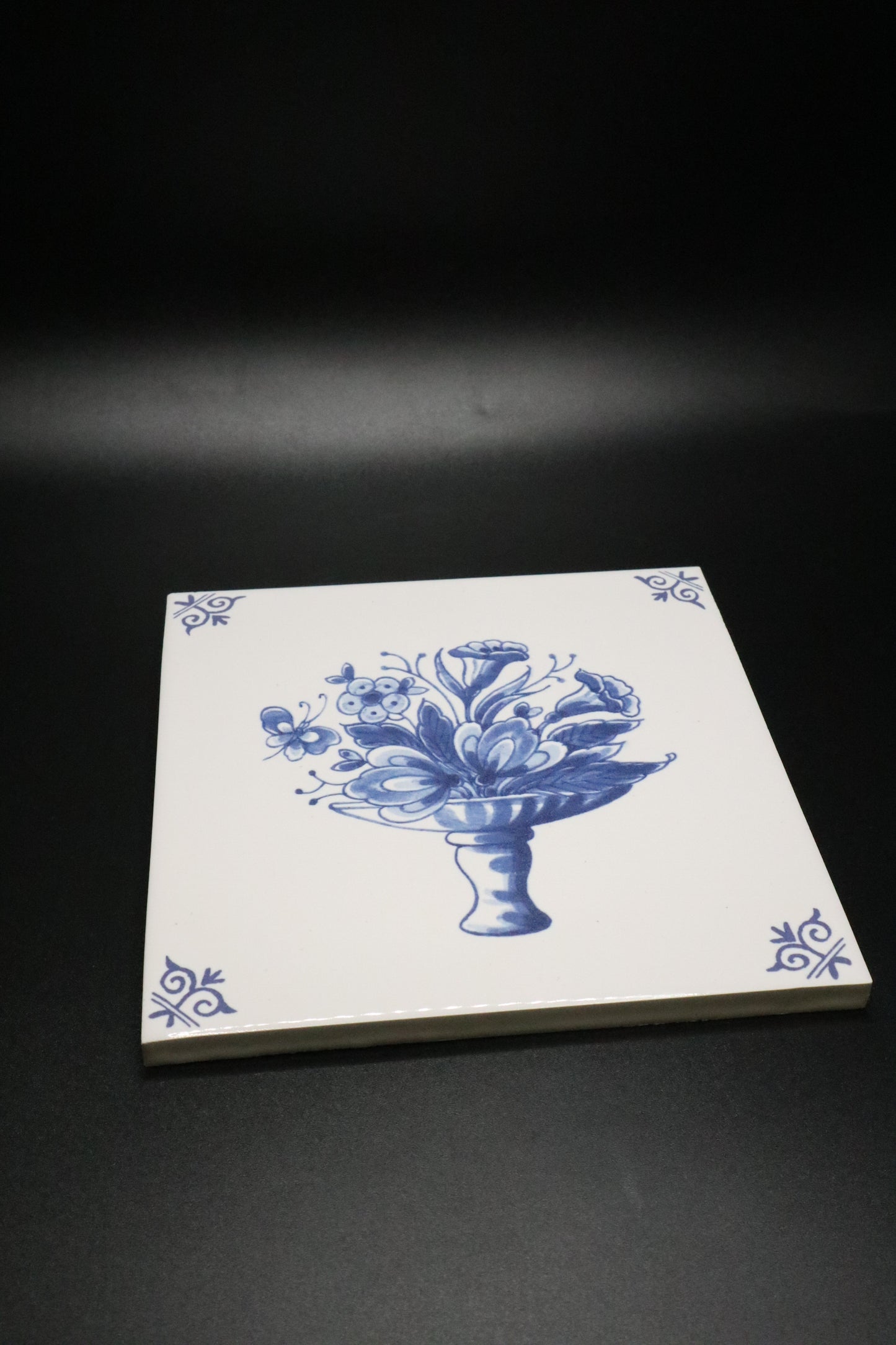 ROYAL DELFT 1653 "THE FLOWER BASKET" TILE