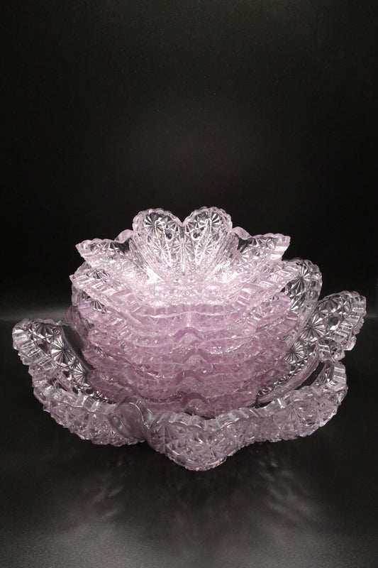 VINTAGE DAISY AND BUTTON SAWTOOTH CUT LAVENDER CRYSTAL SET OF 5 SMALL BOWLS AND 1 MEDIUM