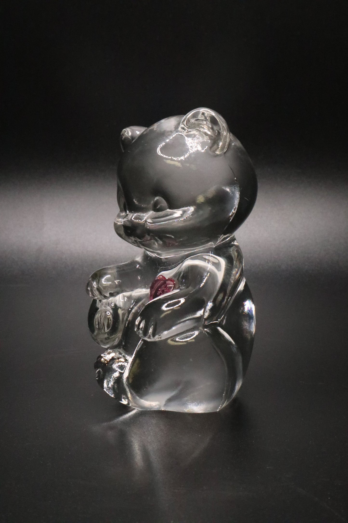 VINTAGE FENTON PINK HEART BIRTHDAY GLASS BEAR