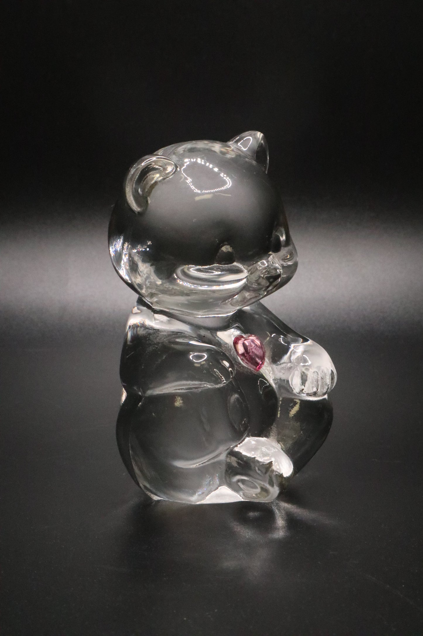 VINTAGE FENTON PINK HEART BIRTHDAY GLASS BEAR