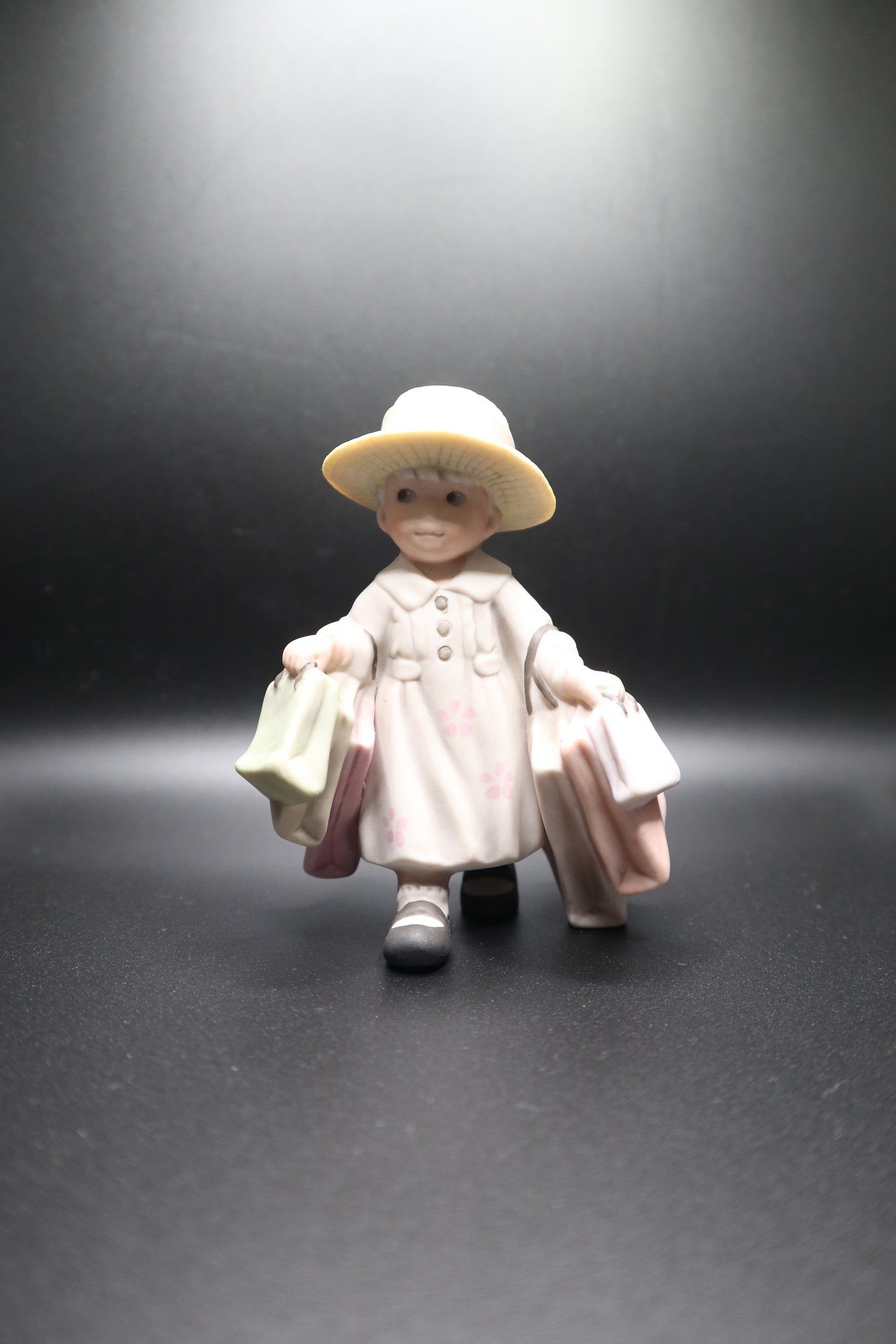 1998 SHOPPING GIRL NBM BAHNER STUDIOS AG LICENSED BY ALASKA MOMMA, INC