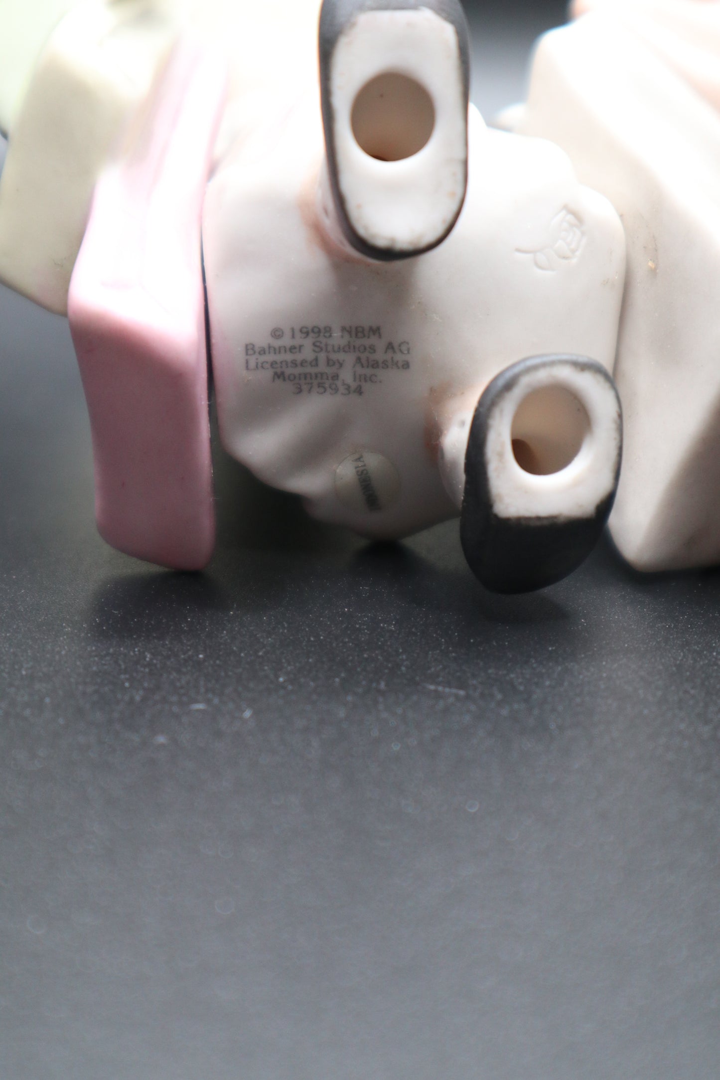 1998 SHOPPING GIRL NBM BAHNER STUDIOS AG LICENSED BY ALASKA MOMMA, INC