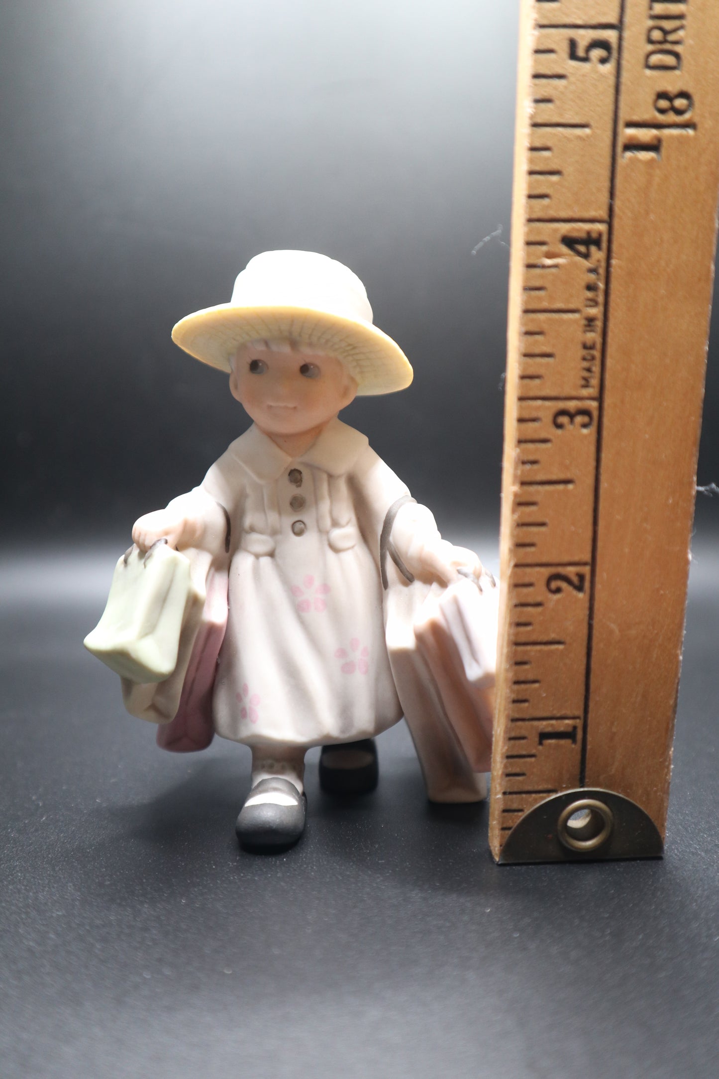 1998 SHOPPING GIRL NBM BAHNER STUDIOS AG LICENSED BY ALASKA MOMMA, INC