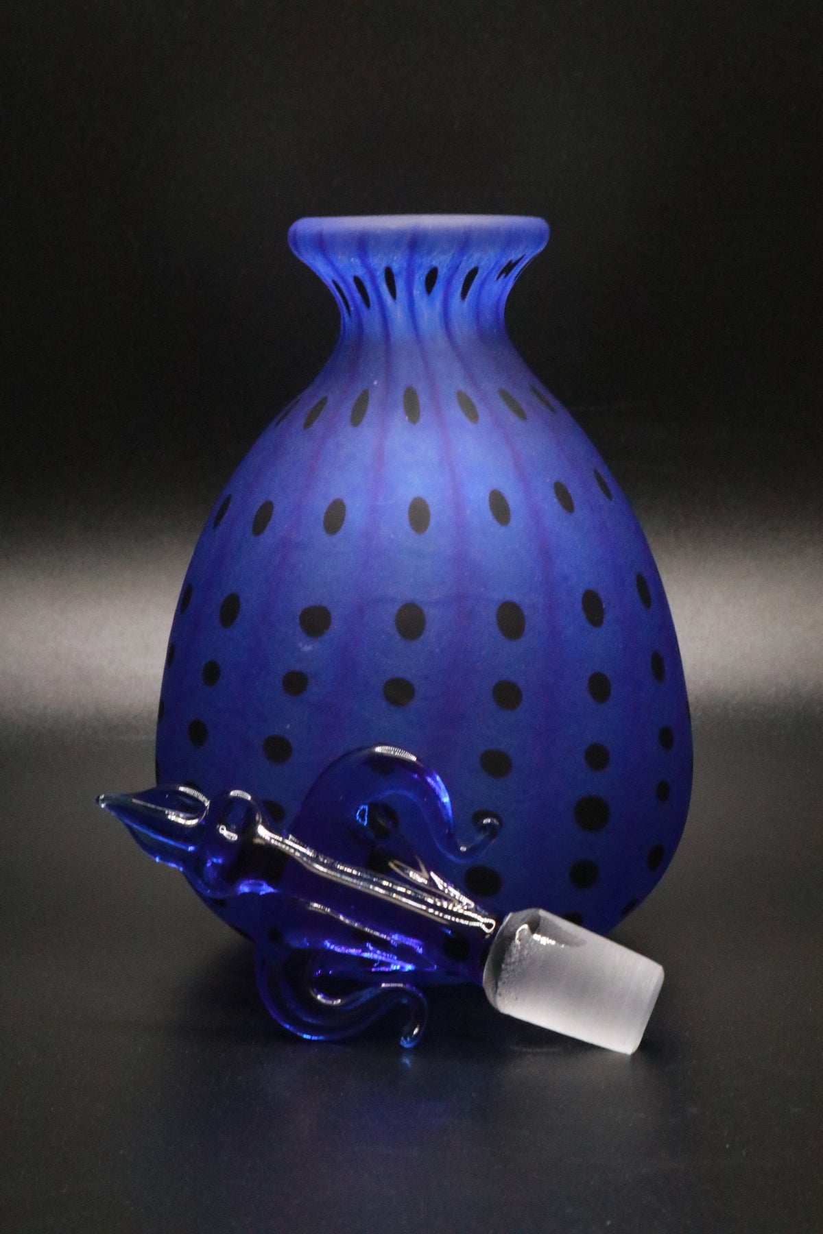 VINTAGE ROYAL LIMITED CRYSTAL BLUE FROSTED PERFUME BOTTLE "FEUR DE LIS"