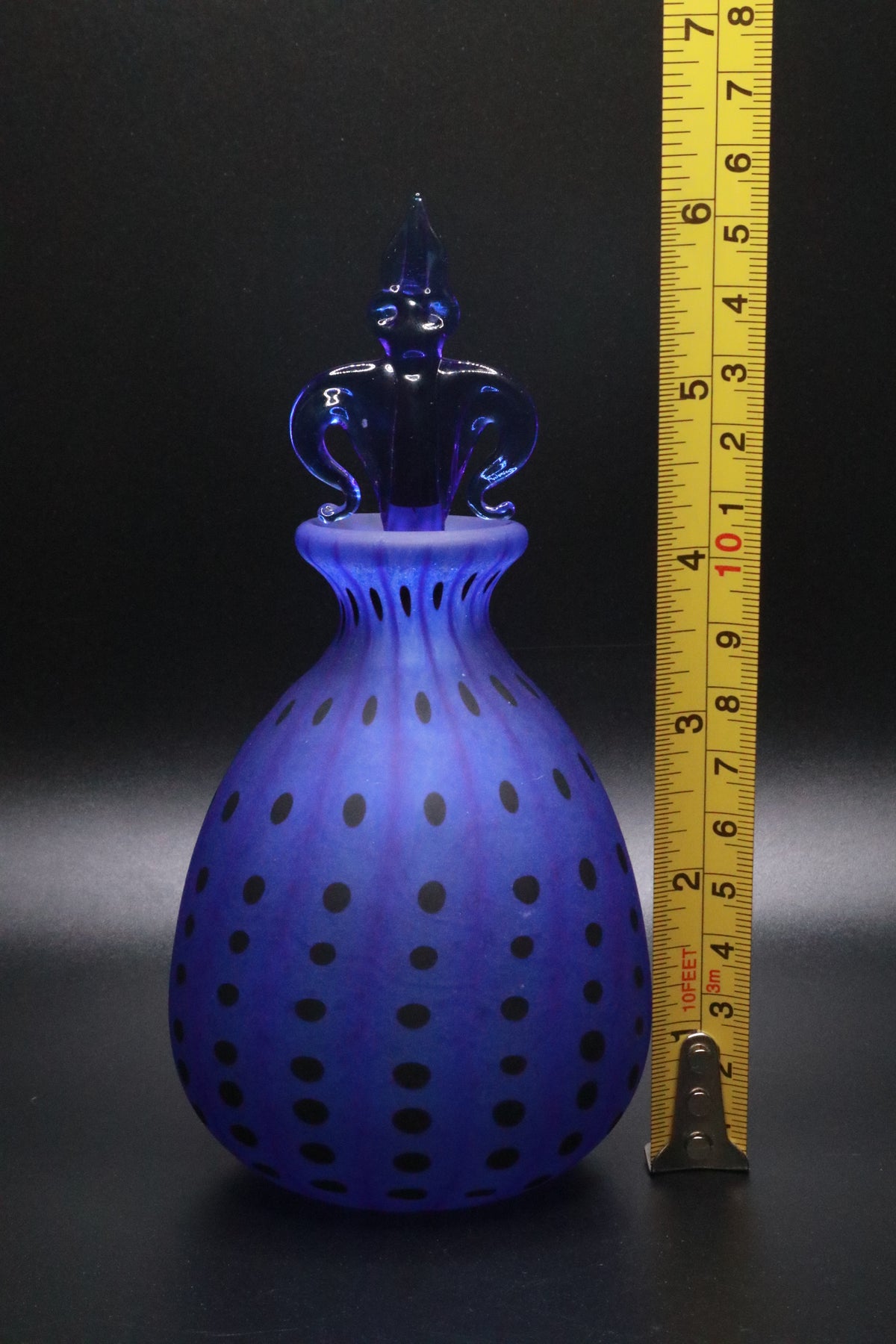 VINTAGE ROYAL LIMITED CRYSTAL BLUE FROSTED PERFUME BOTTLE "FEUR DE LIS"