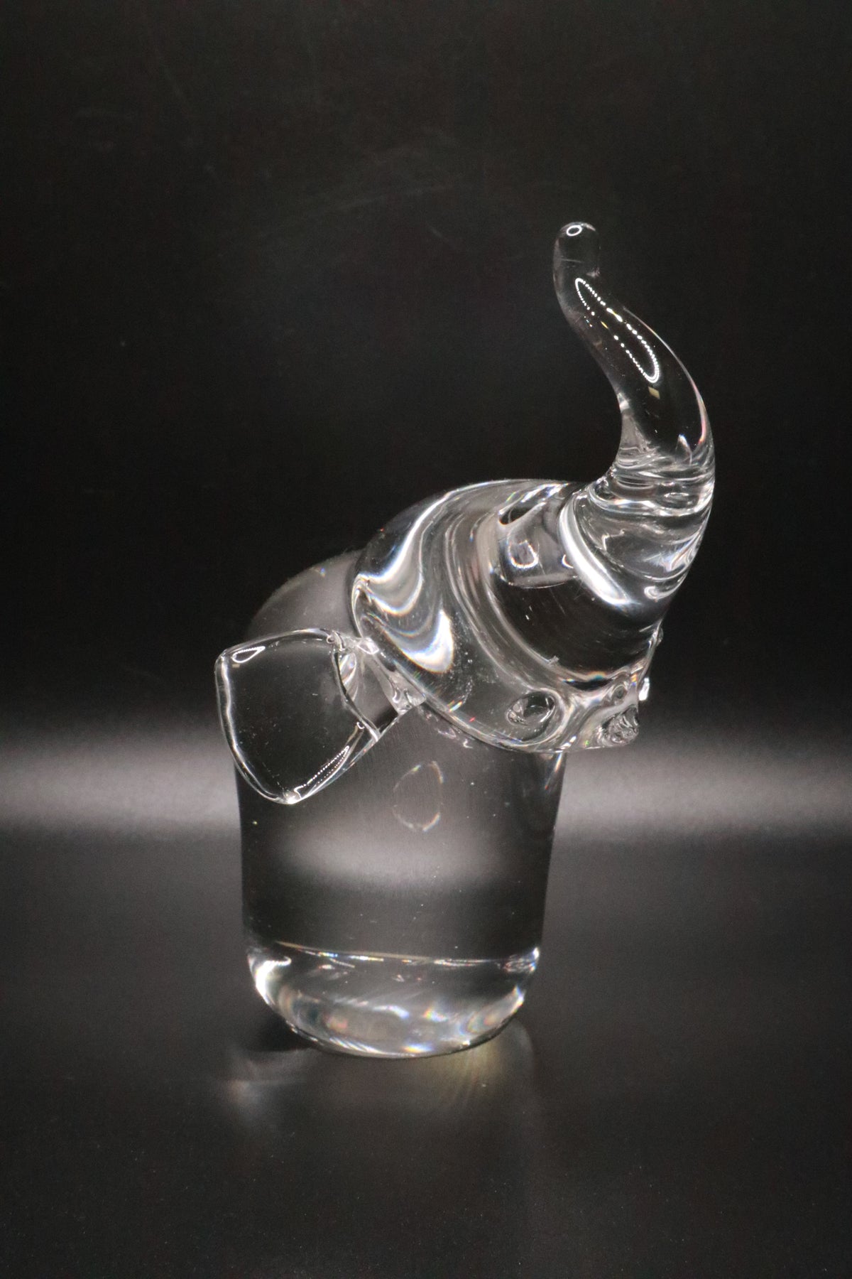 VINTAGE CLEAR GLASS ART ELEPHANT FIGURINE HAND BLOWN (AS IS)